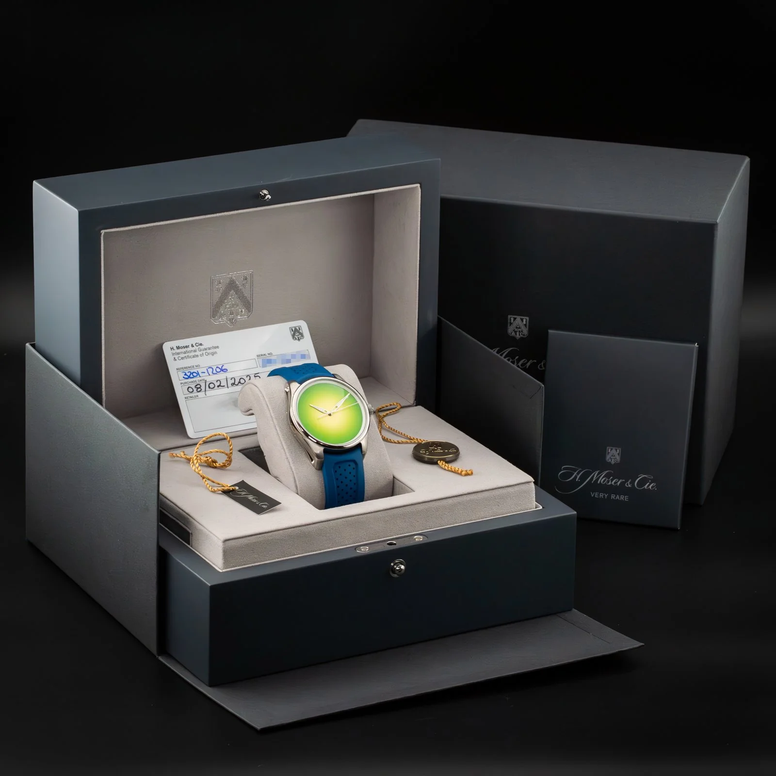 h-moser-&-cie-pioneer-centre-seconds-concept-citron-the-stellaris-collection.04.jpg