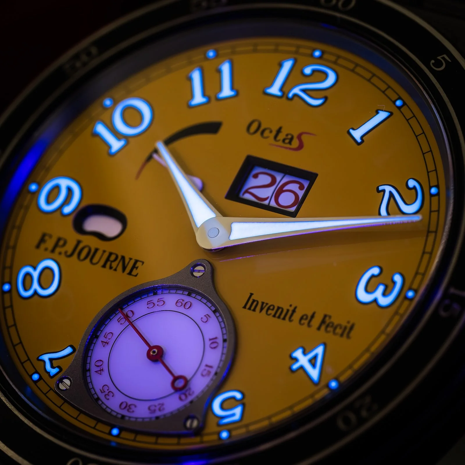 f-p-journe-linesport-octa-sport-44mm-yellow-dial-ars2-the-stellaris-collection.13.jpg