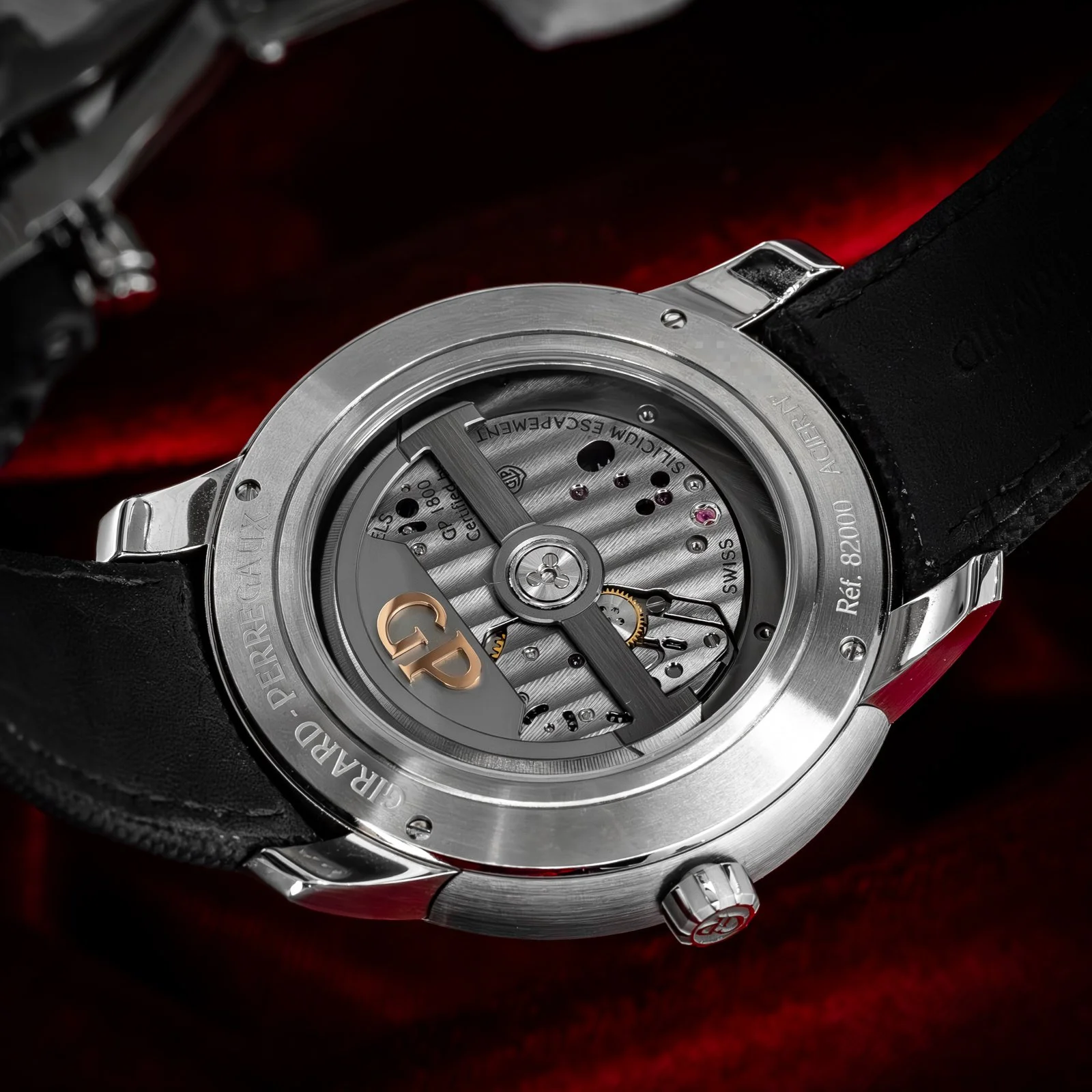 girard-perregaux-free-bridge-meteorite-82000-the-stellaris-collection.19.jpg
