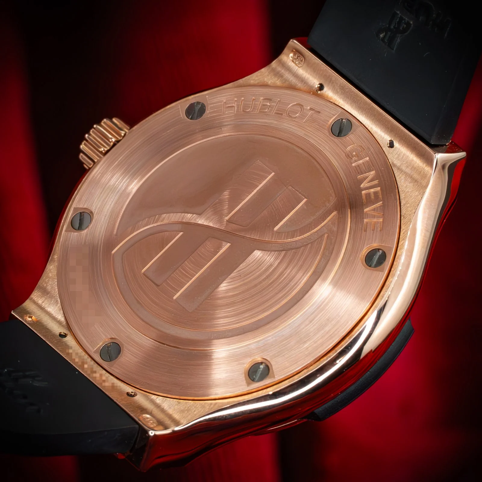 hublot-classic-fusion-quartz-rose-gold-diamond-the-stellaris-collection.17.jpg