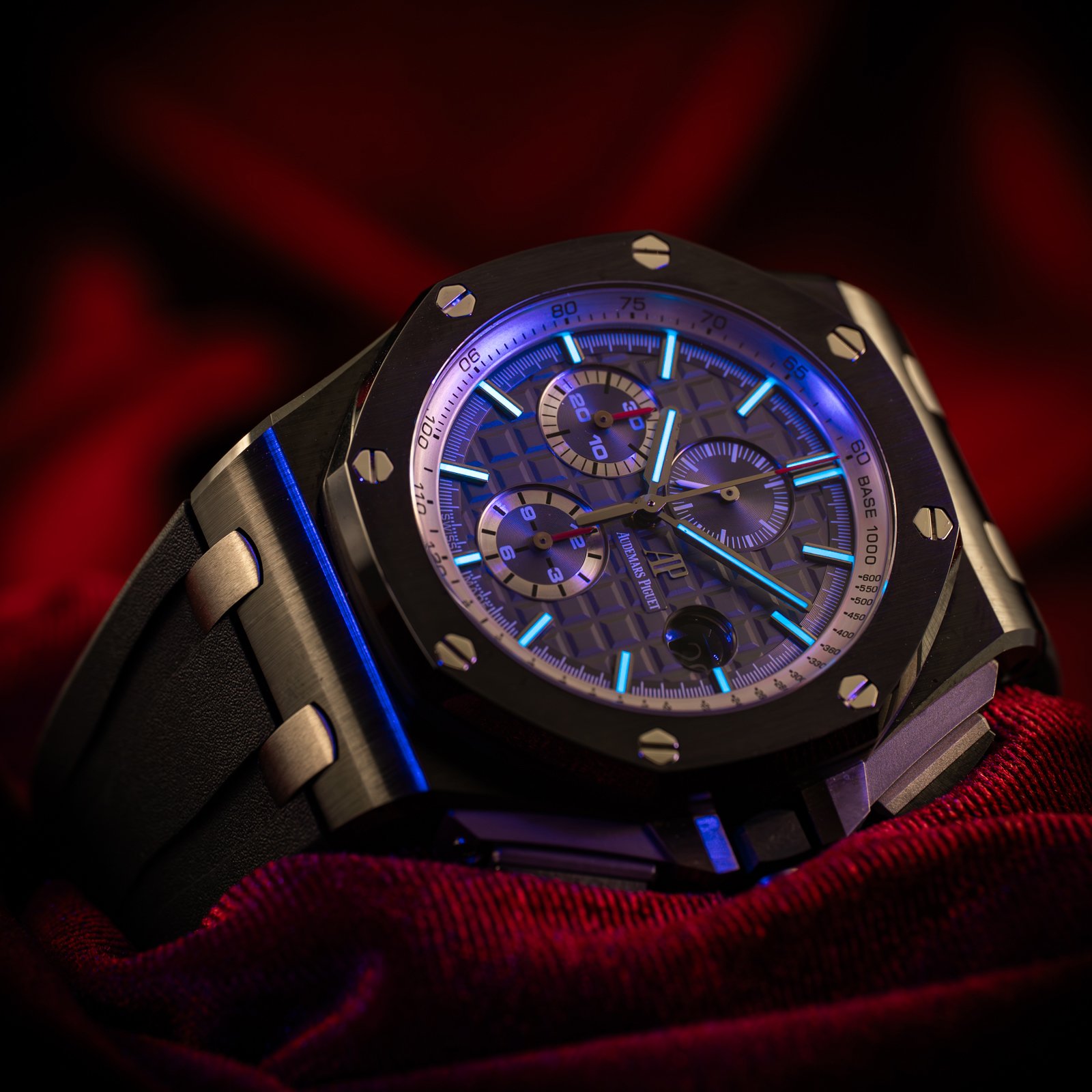 AudemarsPiguetRoyalOakOffshoreChronographAnthracite.07.jpg