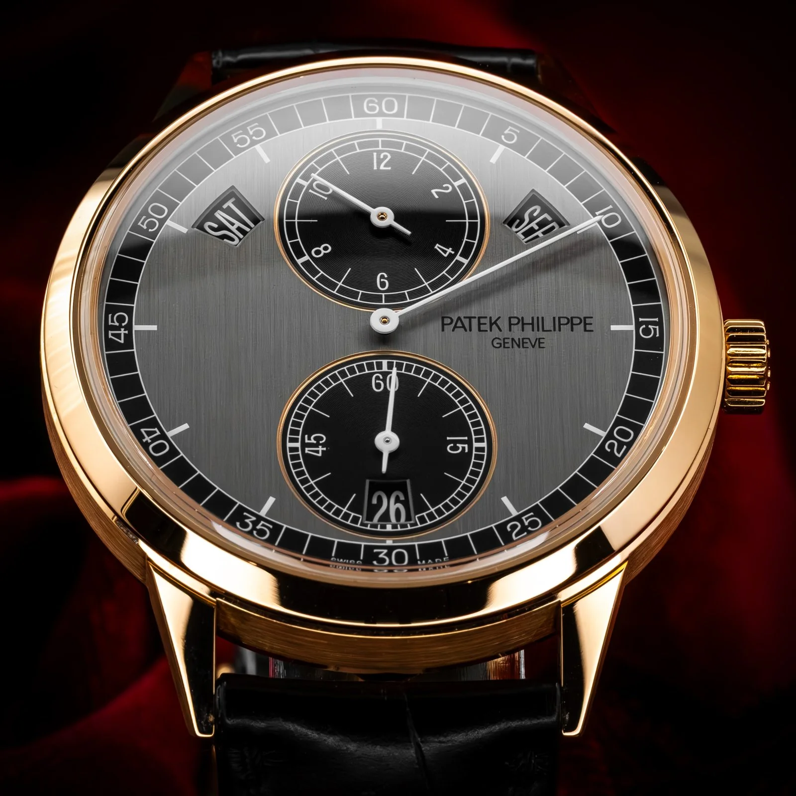 patek-philippe-annual-calendar-regulator-rose-gold-5235G-50R-001-the-stellaris-collection.08.jpg