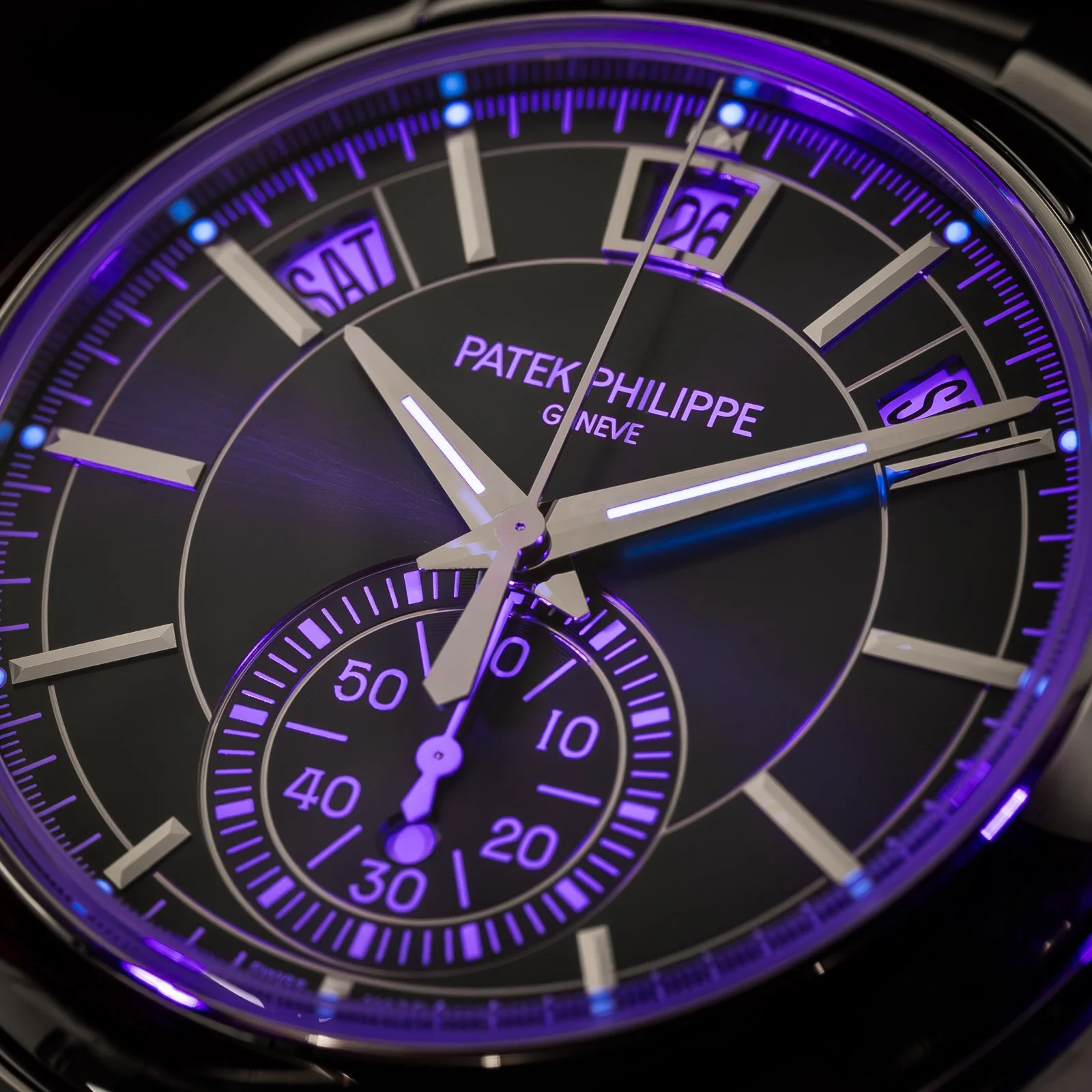 patek-philippe-annual-calendar-chronograph-green-dial-5905-1A-the-stellaris-collection.12.jpg
