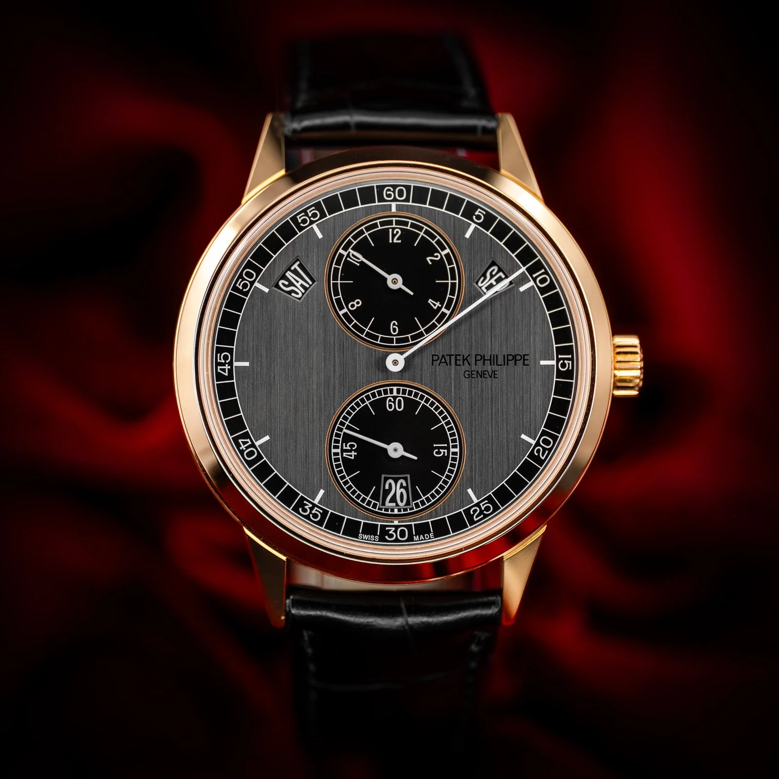 patek-philippe-annual-calendar-regulator-rose-gold-5235G-50R-001-the-stellaris-collection.01.jpg