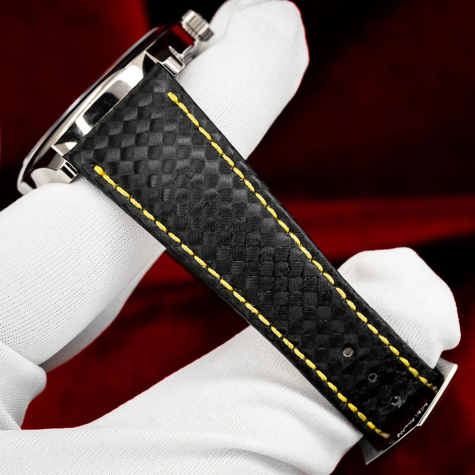 patek-philippe-calatrava-white-gold-yellow-dial-6007g-the-stellaris-collection.20.jpg