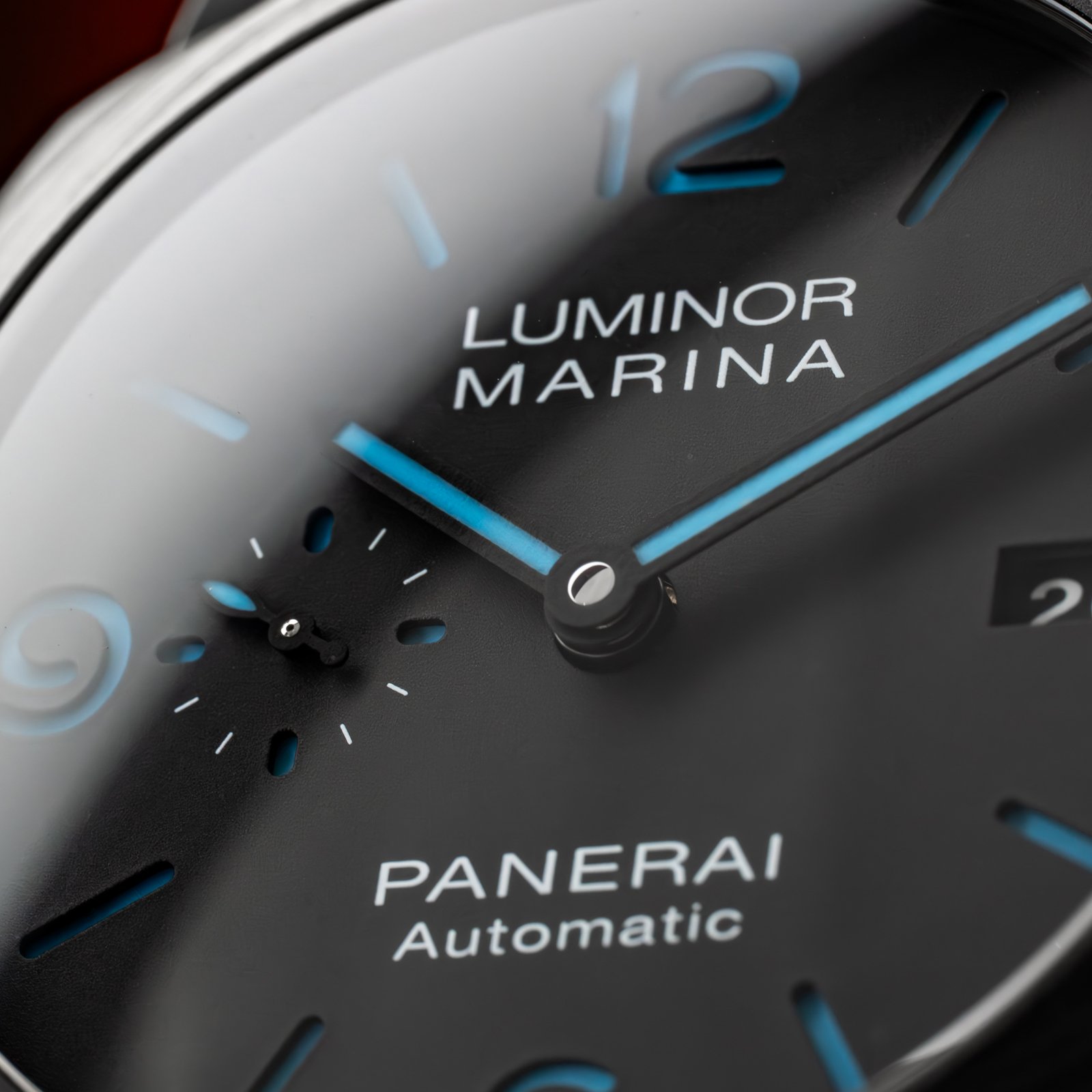 PaneraiLuminor1950CarbotechPAM01661.05.jpg