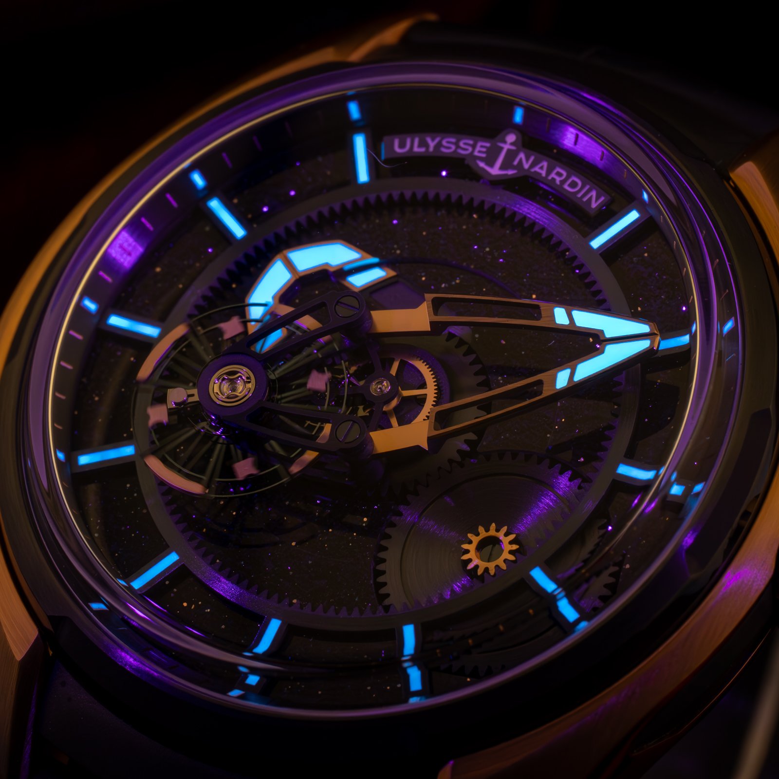 UlysseNardinFreakAdventurine.16.jpg