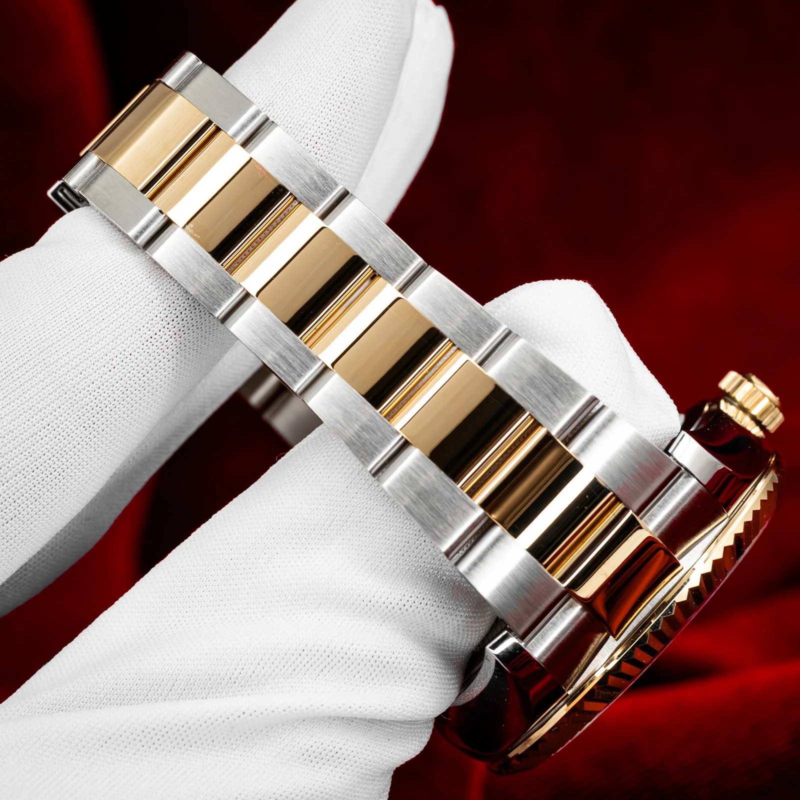 rolex-sky-dweller-two-tone-champagne-dial-326933-the-stellaris-collection.21.jpg