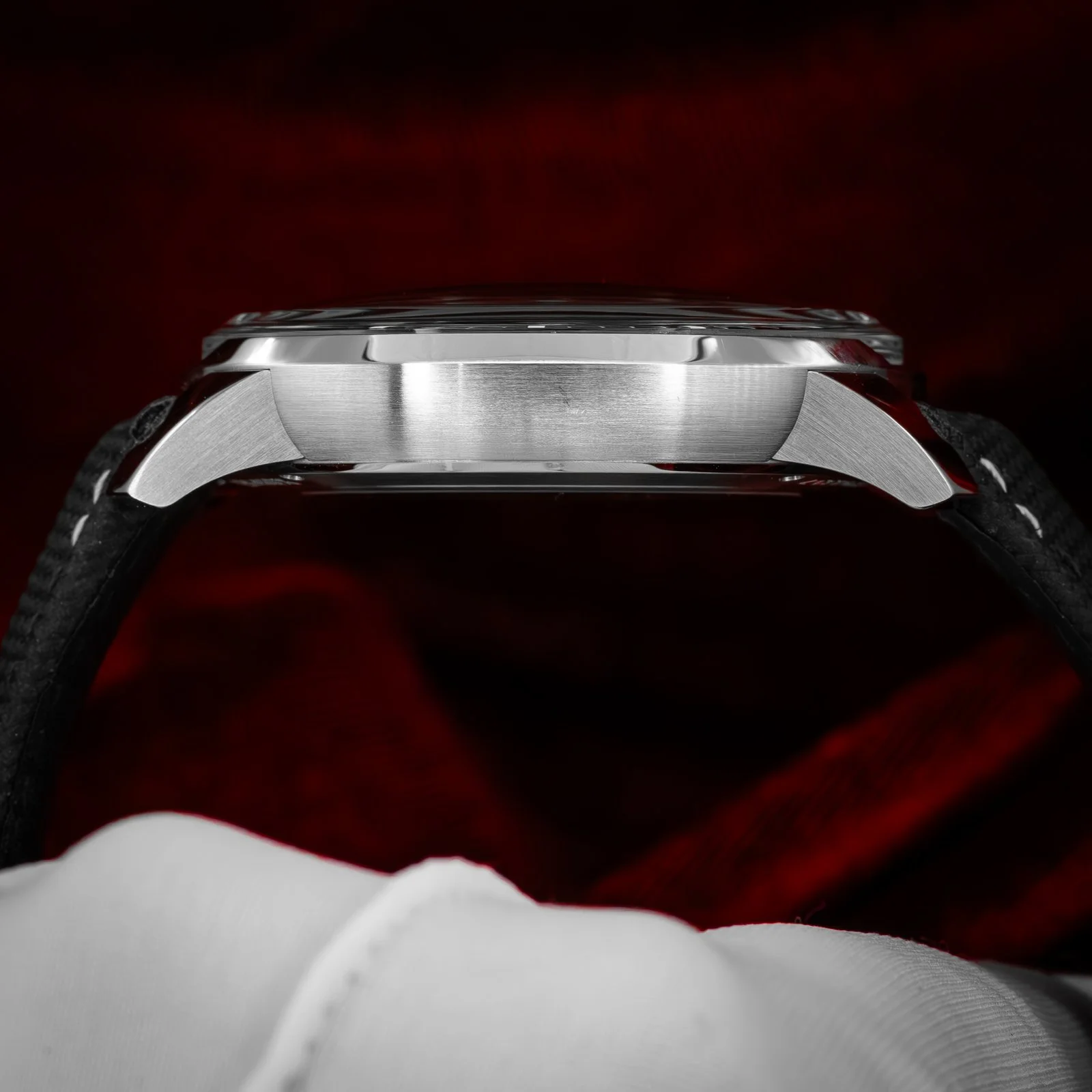 girard-perregaux-free-bridge-meteorite-82000-the-stellaris-collection.15.jpg