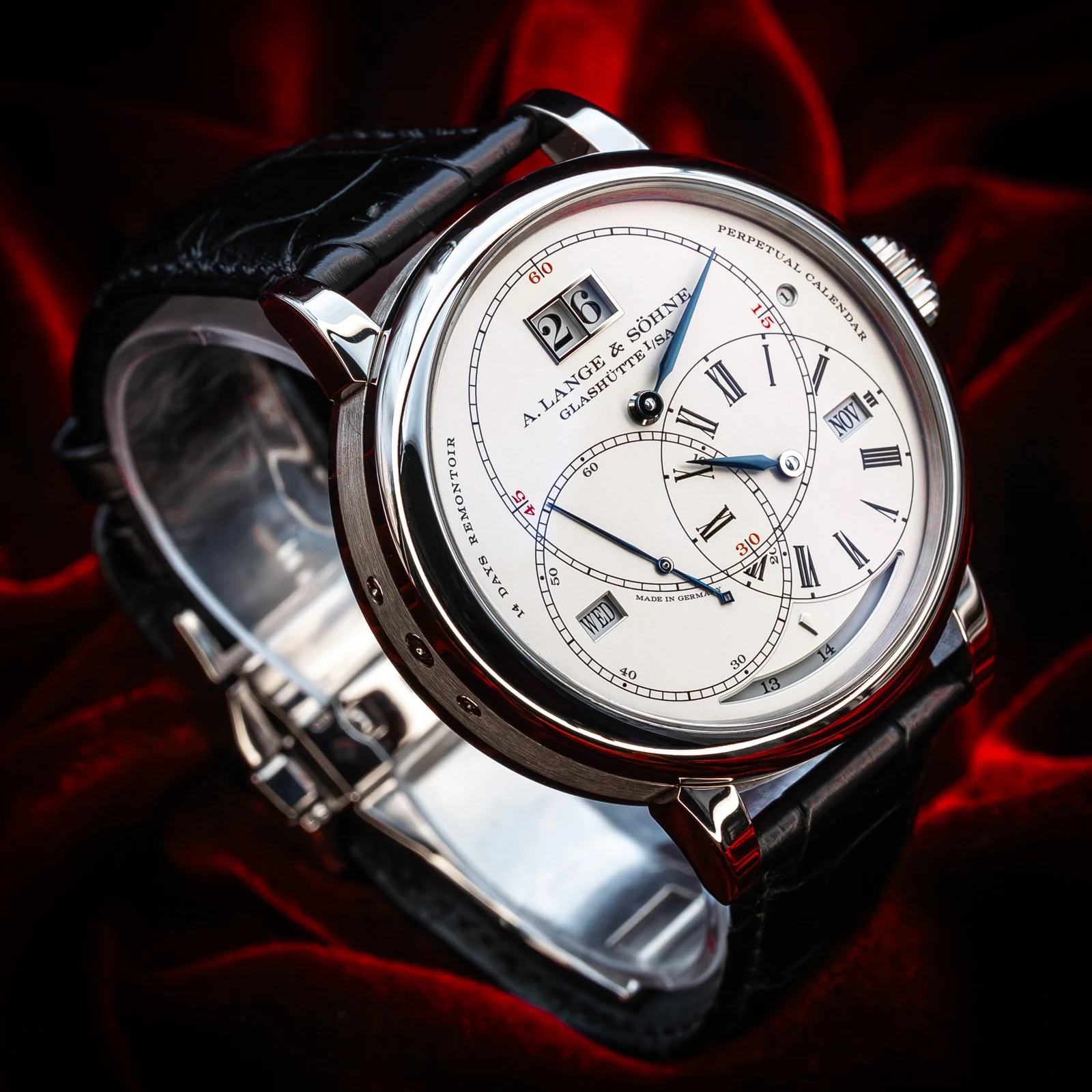 a-lange-sohne-richard-lange-perpetual-calendar-terraluna-180.026-white-gold.07.jpg