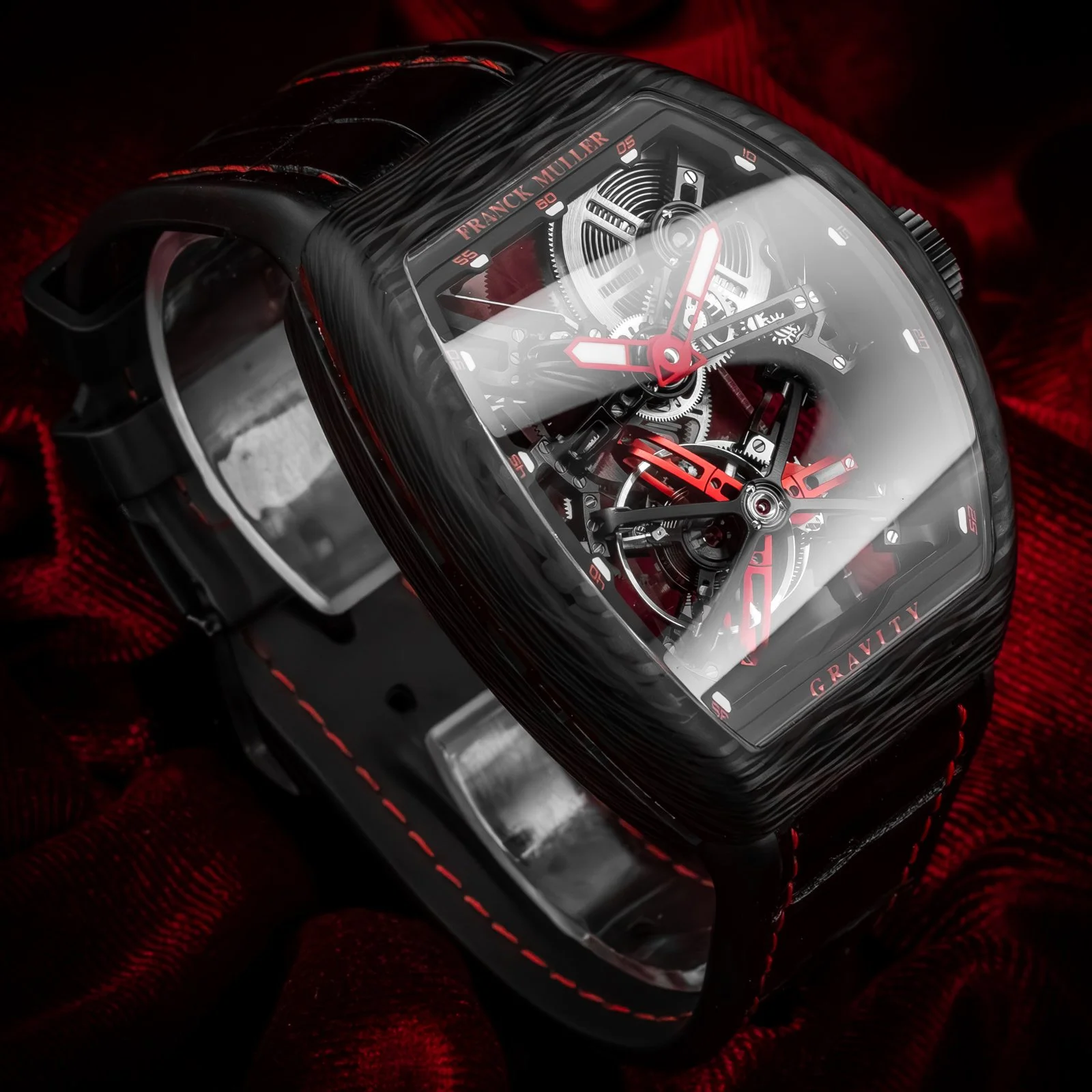 franck-muller-vanguard-gravity-skeleton-red-the-stellaris-collection.06.jpg