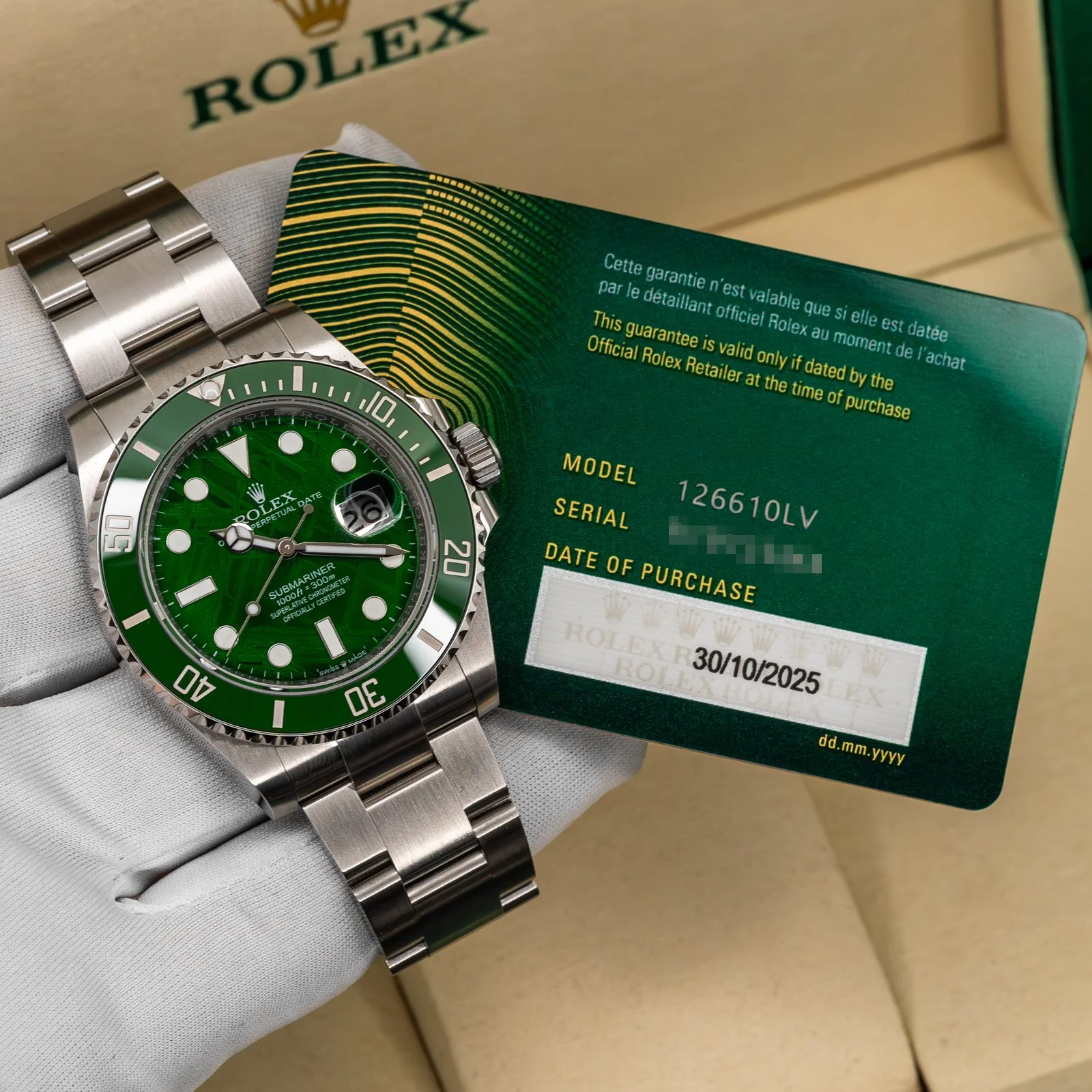 rolex-submariner-date-starbucks-meteorite-hulk-conversion-126610LV-the-stellaris-collection.06.jpg