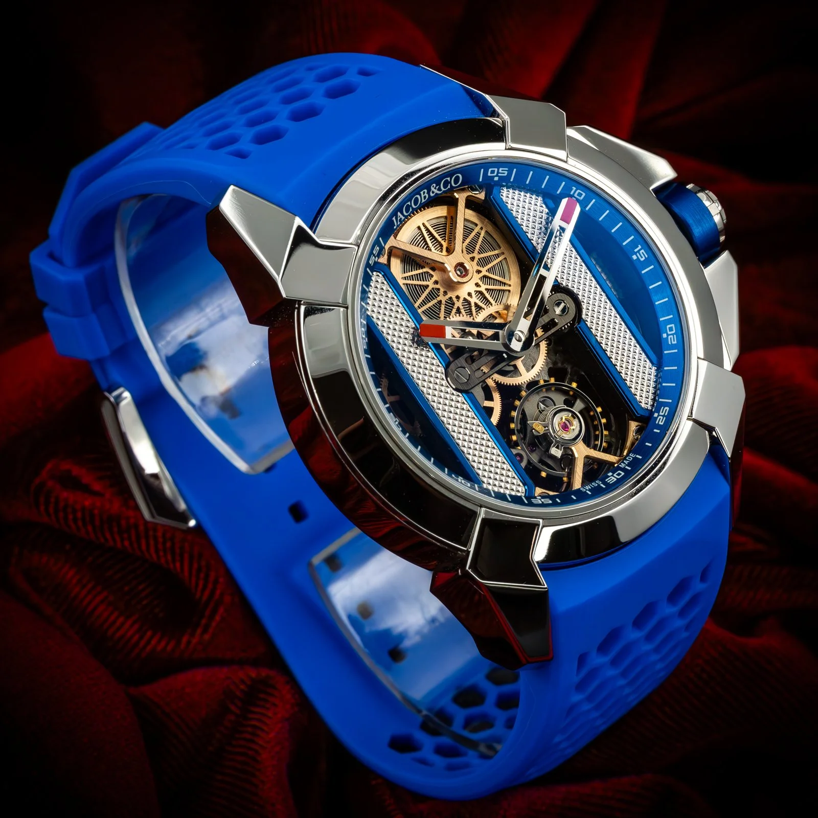 jacob-and-co-epic-x-skeleton-blue-EX110.20.AA.AA.A-the-stellaris-collection.08.jpg