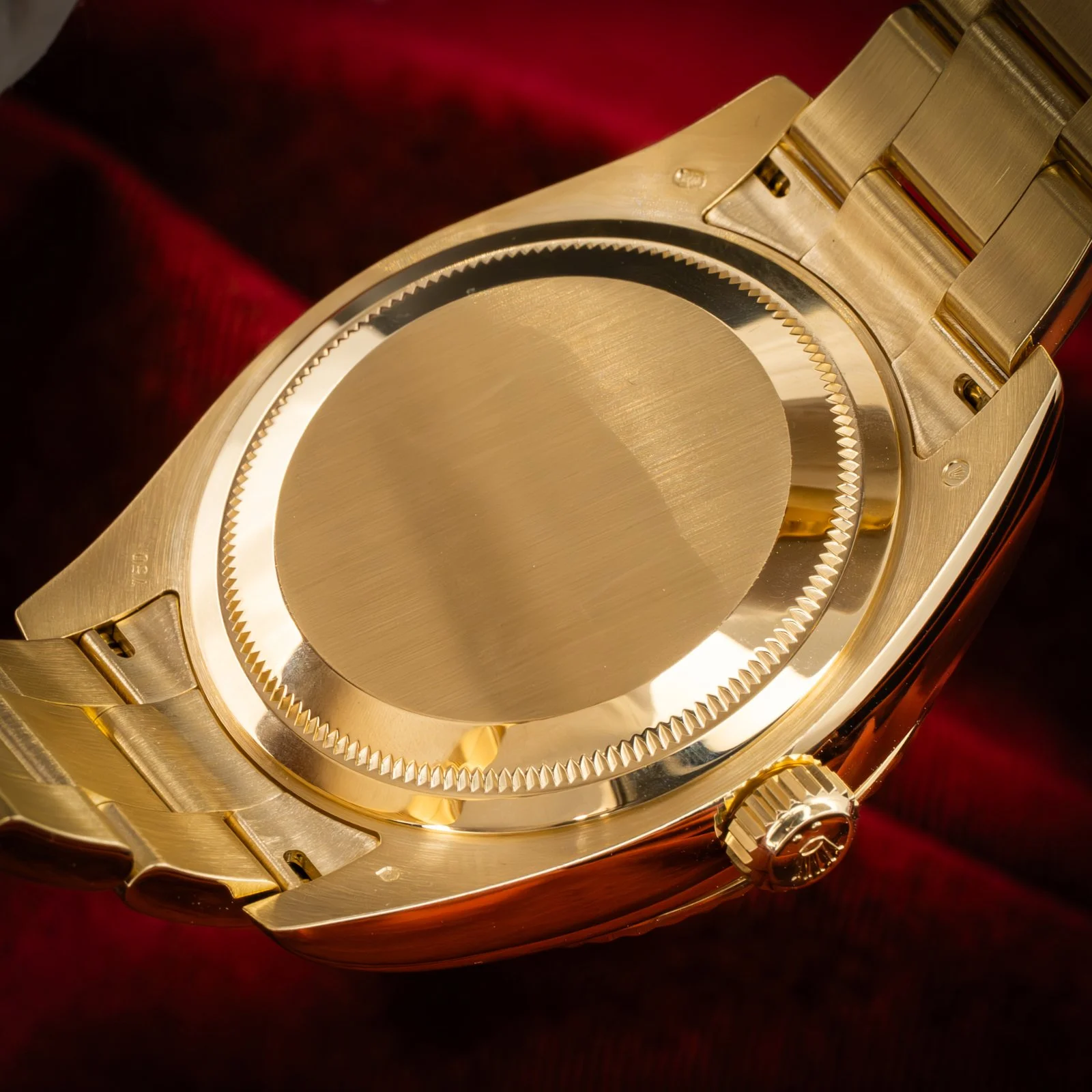 rolex-skydweller-yellow-gold-silver-roman-the-stellaris-collection.22.jpg