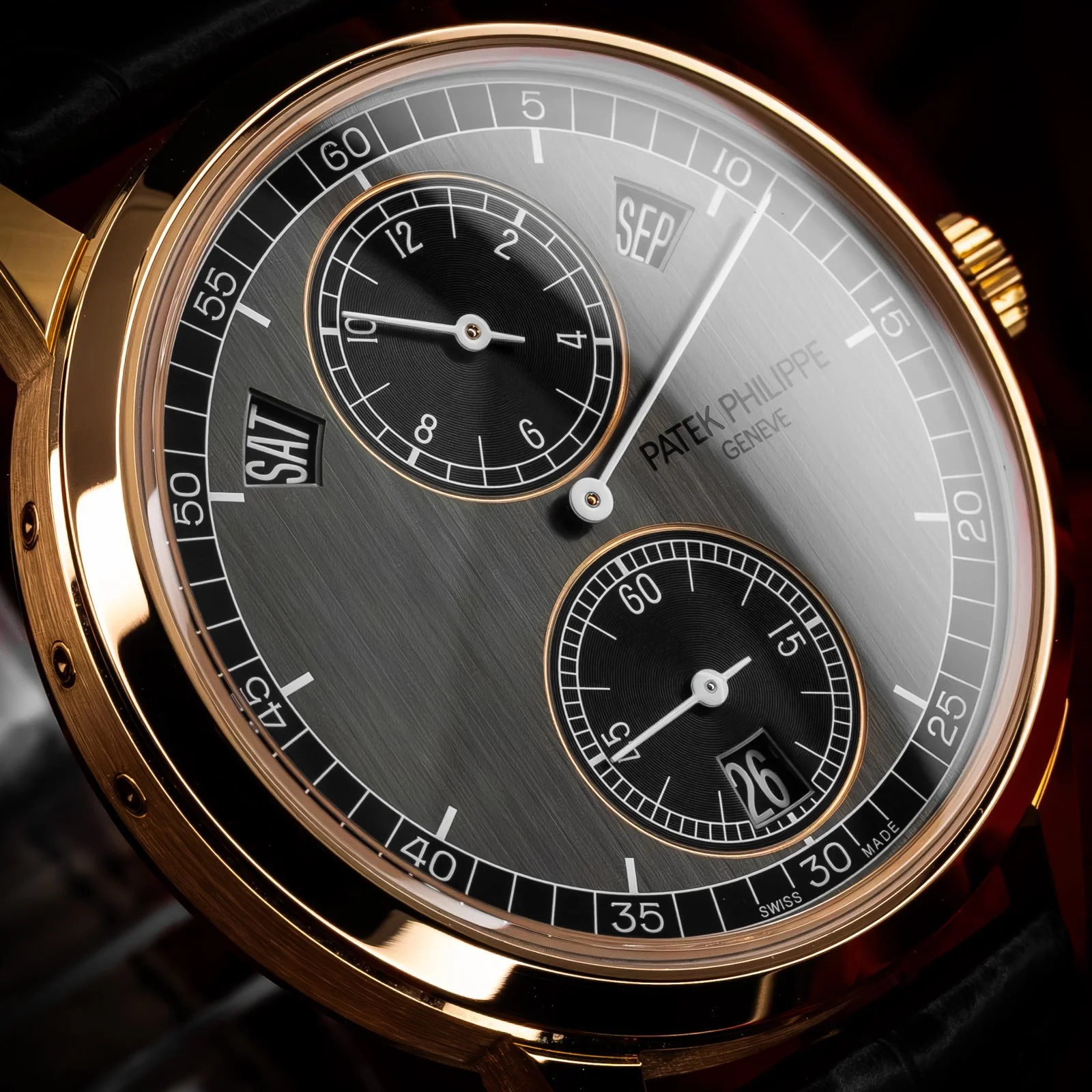 patek-philippe-annual-calendar-regulator-rose-gold-5235G-50R-001-the-stellaris-collection.10.jpg