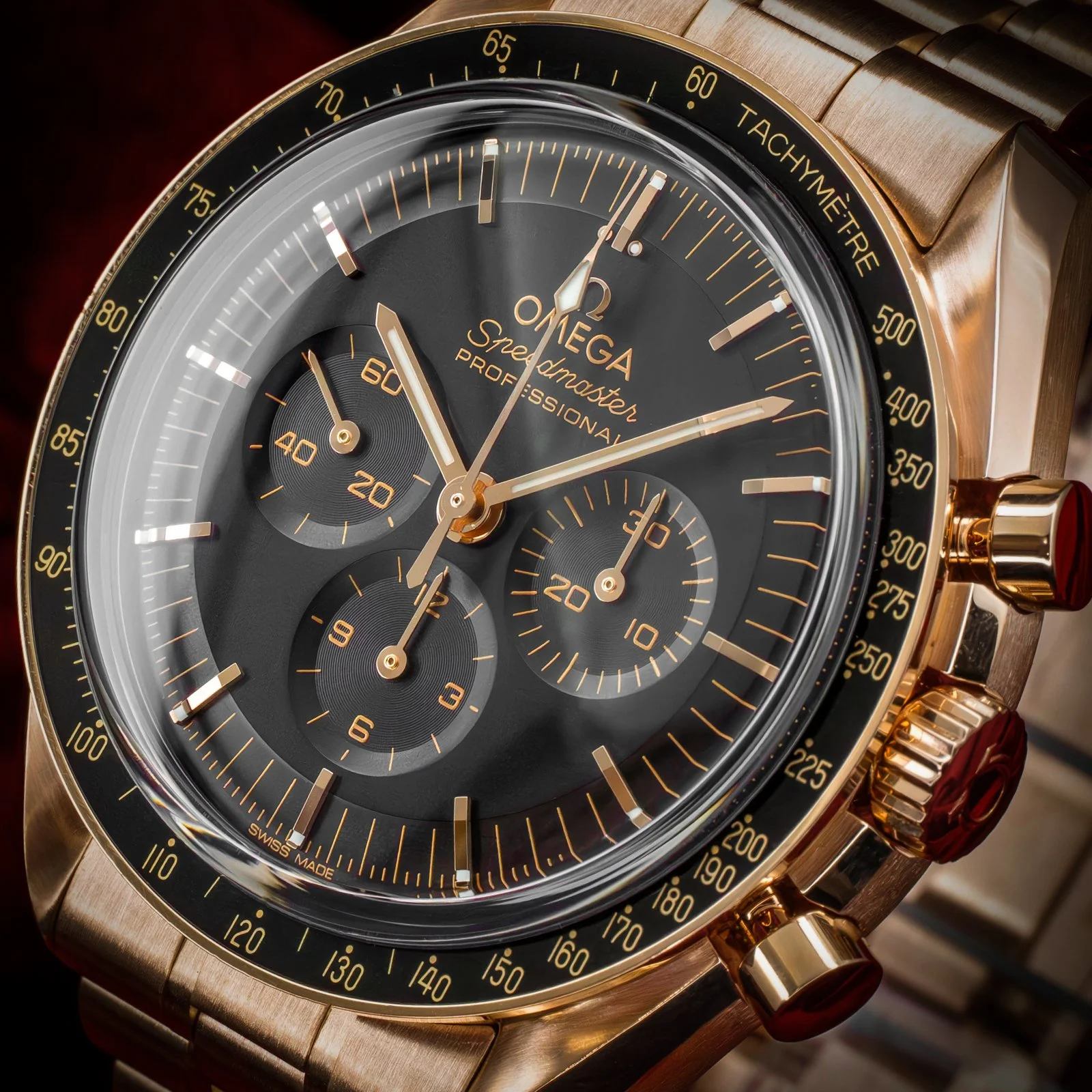 omega-speedmaster-sedna-gold-black-dial-310.60.42.50.01.001-the-stellaris-collection 11.jpg