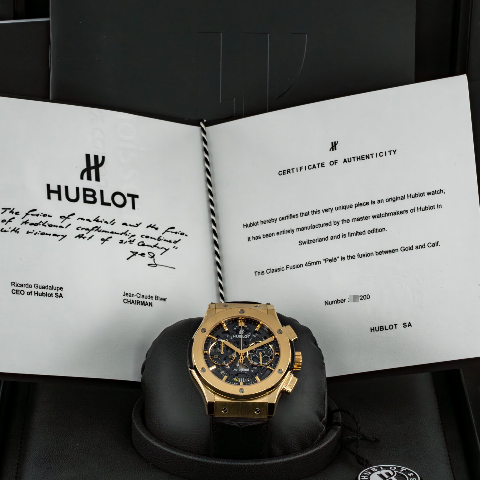 HublotClassicAeroFusionPeleEditionGold.06.jpg