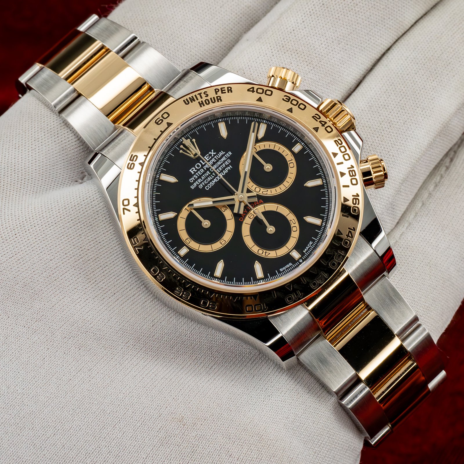 RolexDaytonaTwoToneBlackDial.15.jpg