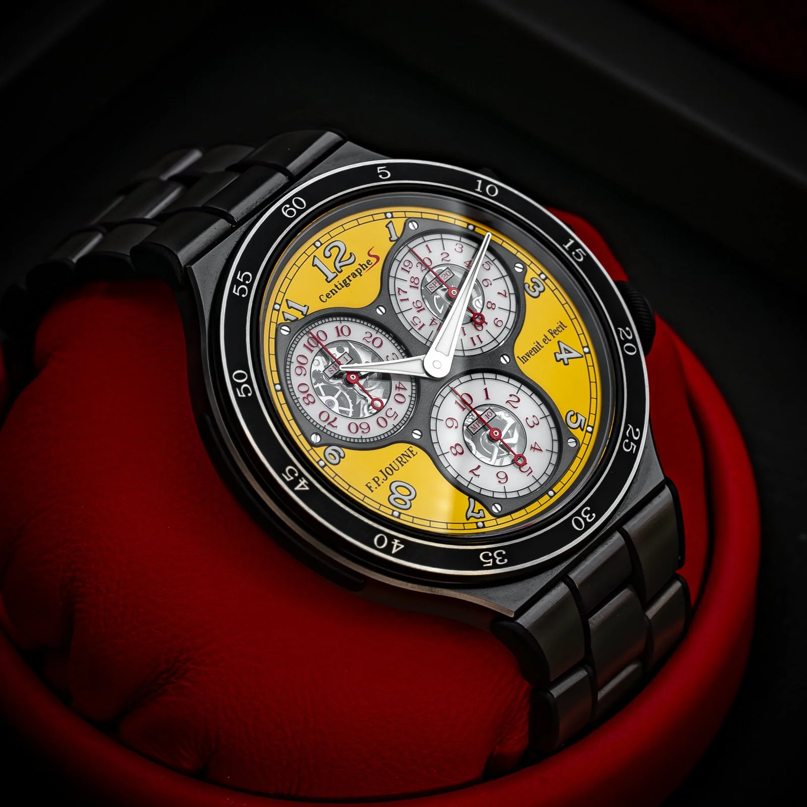 fp-journe-centigraphe-linesport-44mm-titanium-yellow-dial-cts2.23.jpg