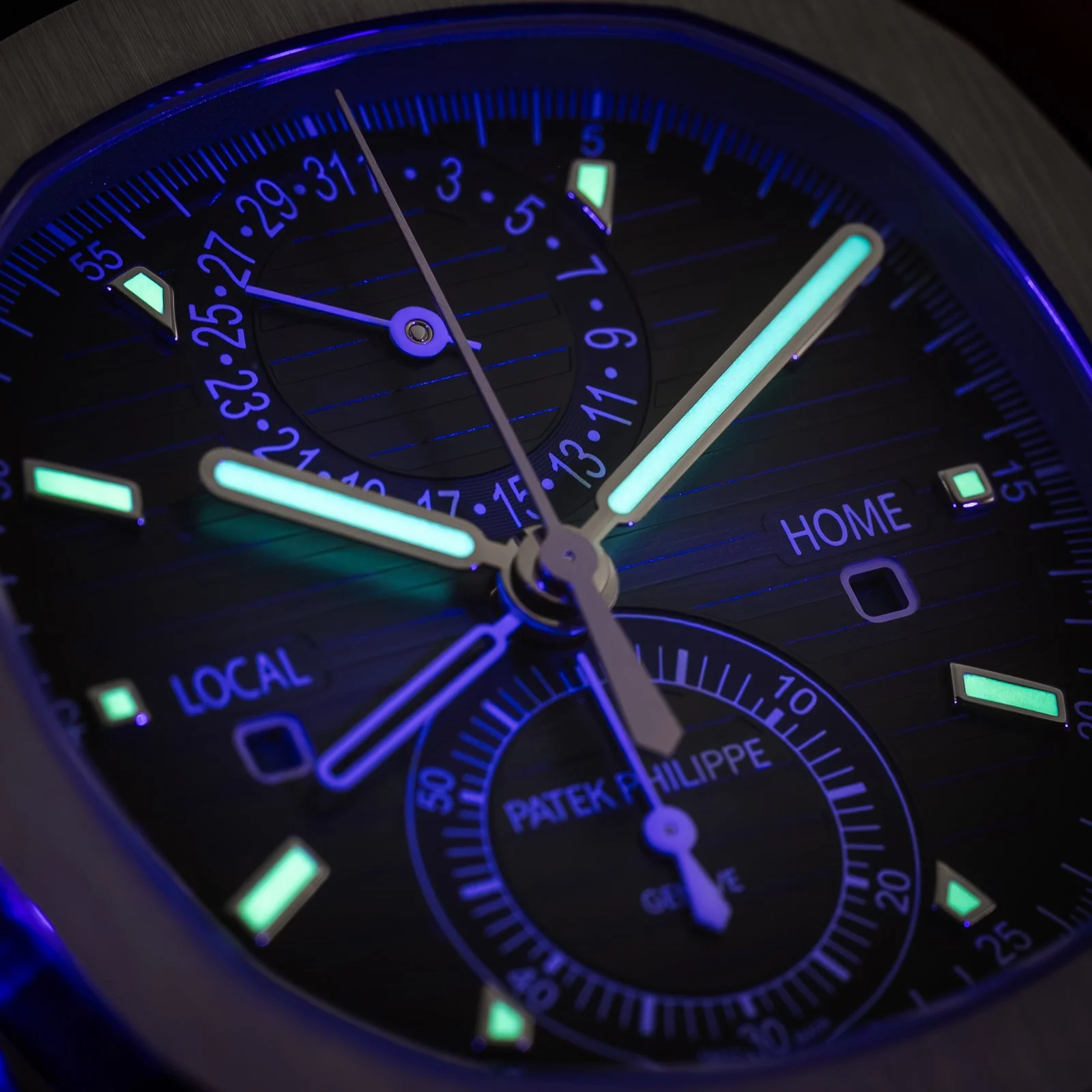 patek-philippe-nautilus-travel-time-chronograph-blue-dial-5990-1A-the-stellaris-collection.22.jpg