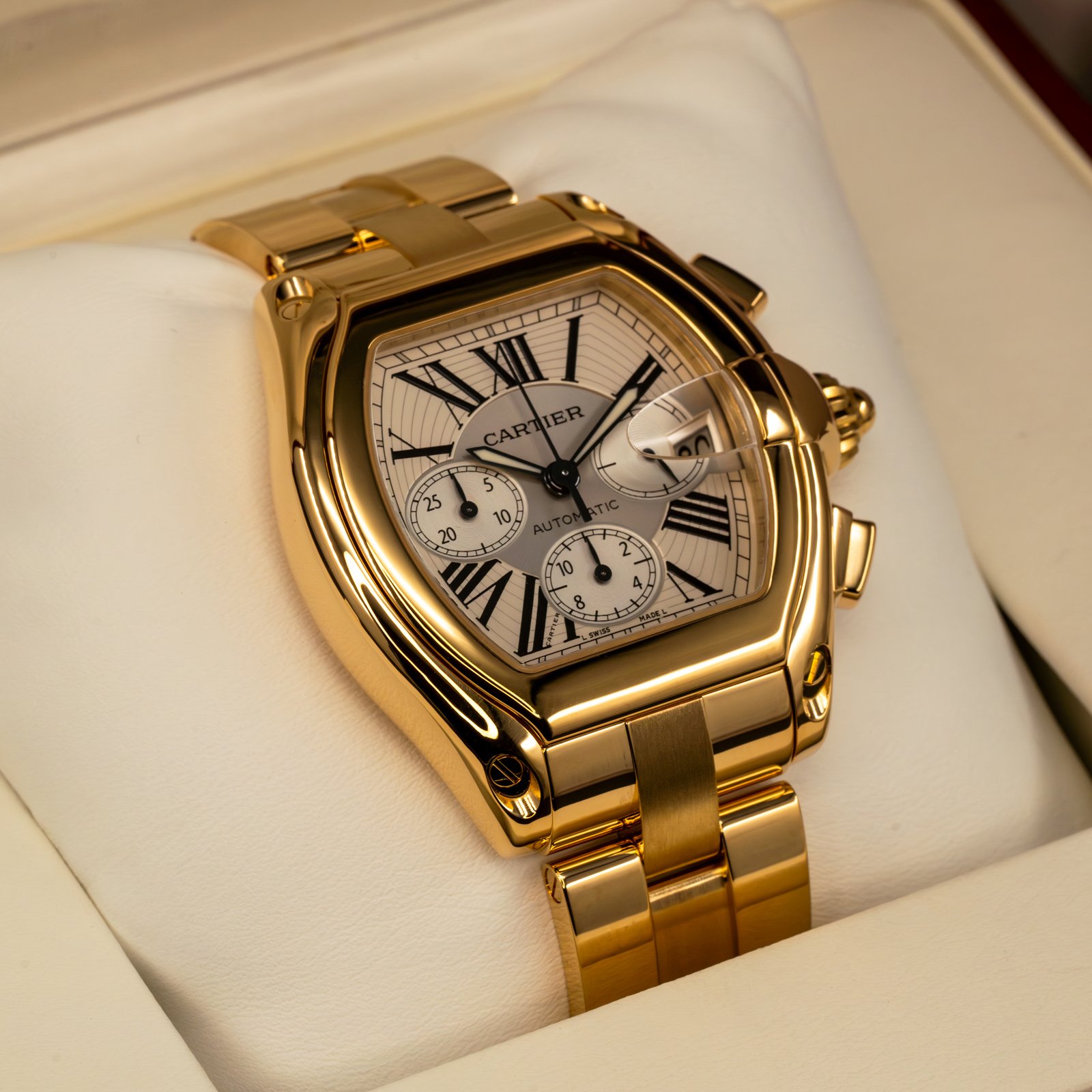 CartierRoadsterXLGold.24.jpg