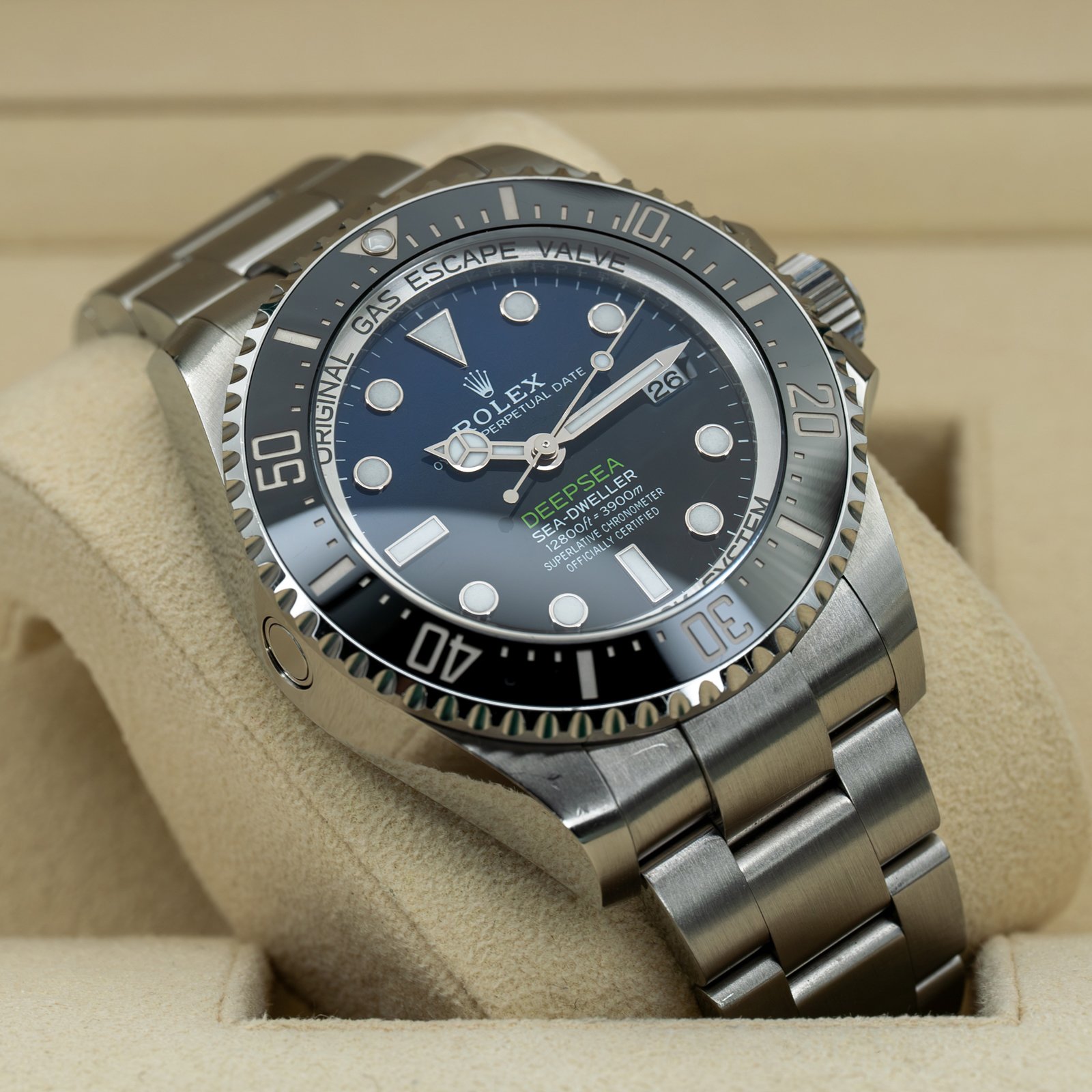 RolexDeepseaJamesCameron.22.jpg