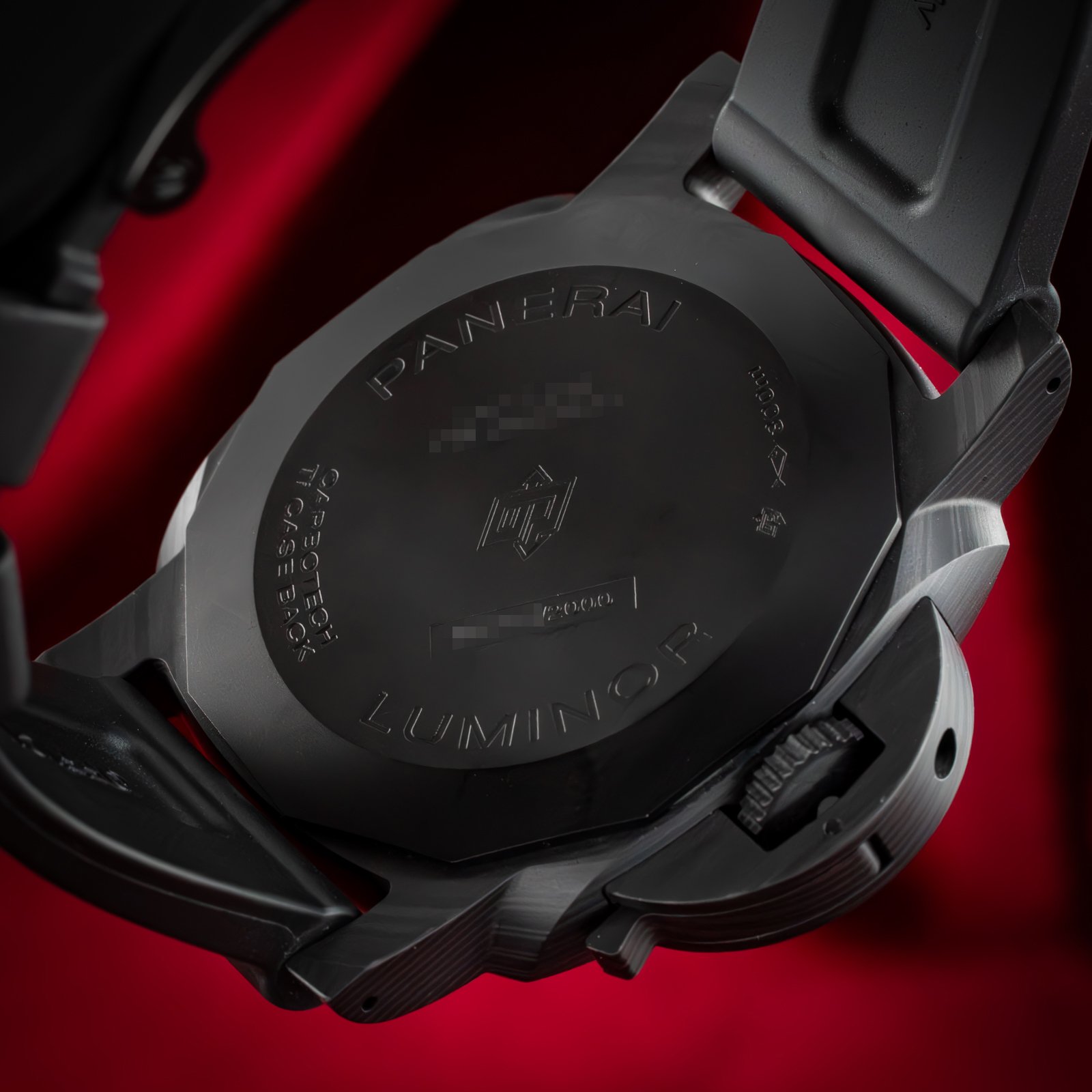 PaneraiLuminor1950CarbotechPAM01661.17.jpg