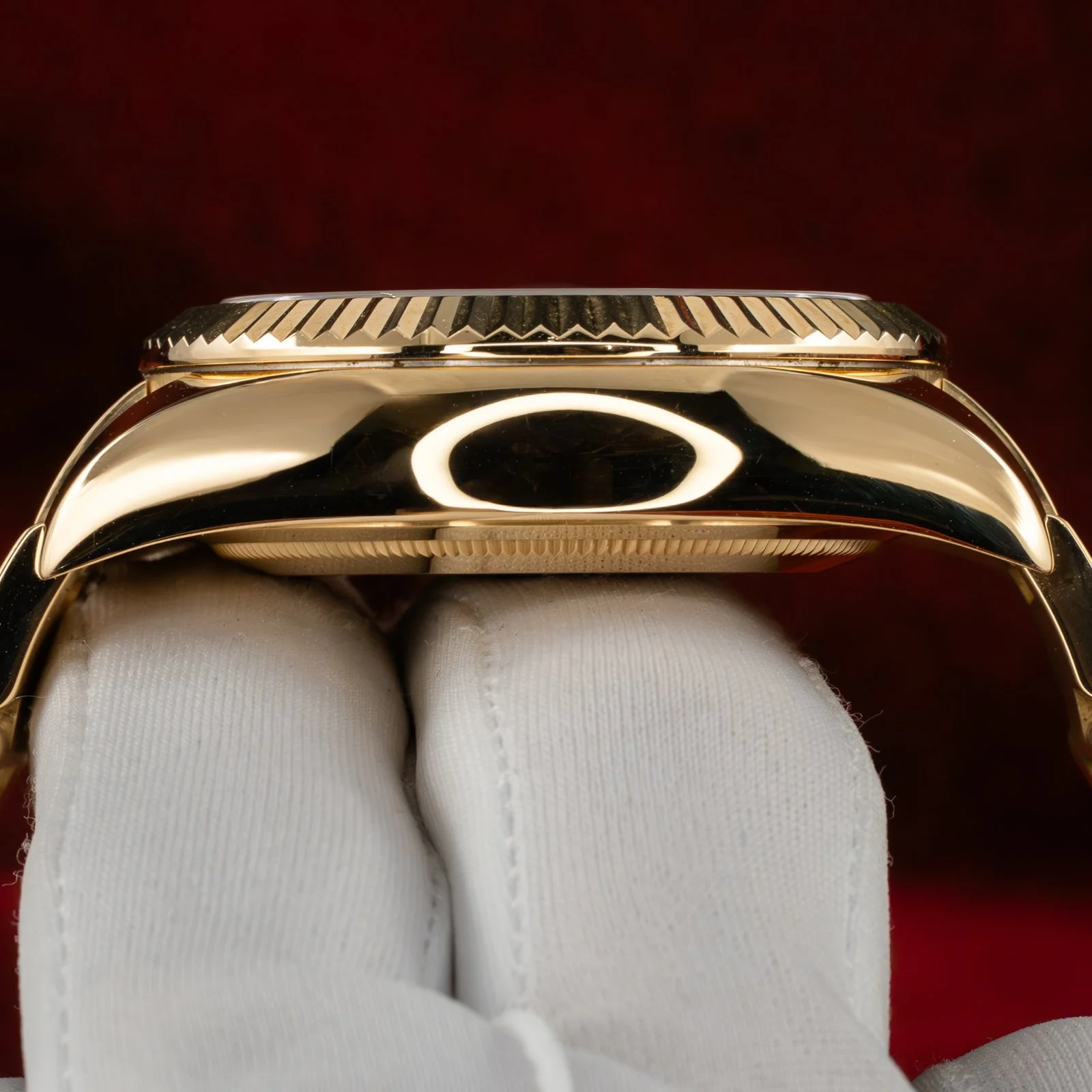 rolex-skydweller-yellow-gold-silver-roman-the-stellaris-collection.21.jpg