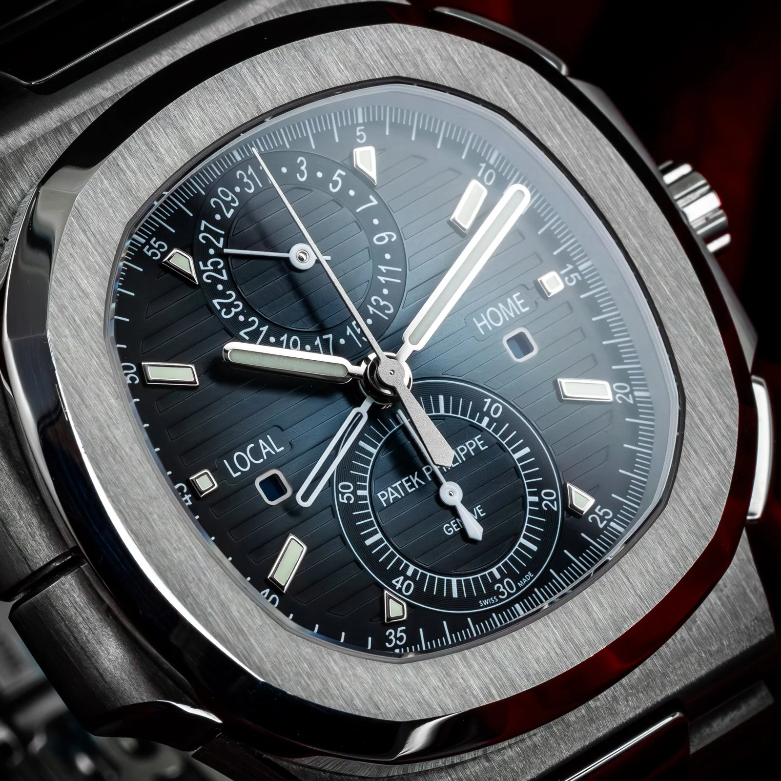 patek-philippe-nautilus-travel-time-chronograph-blue-dial-5990-1A-the-stellaris-collection.08.jpg