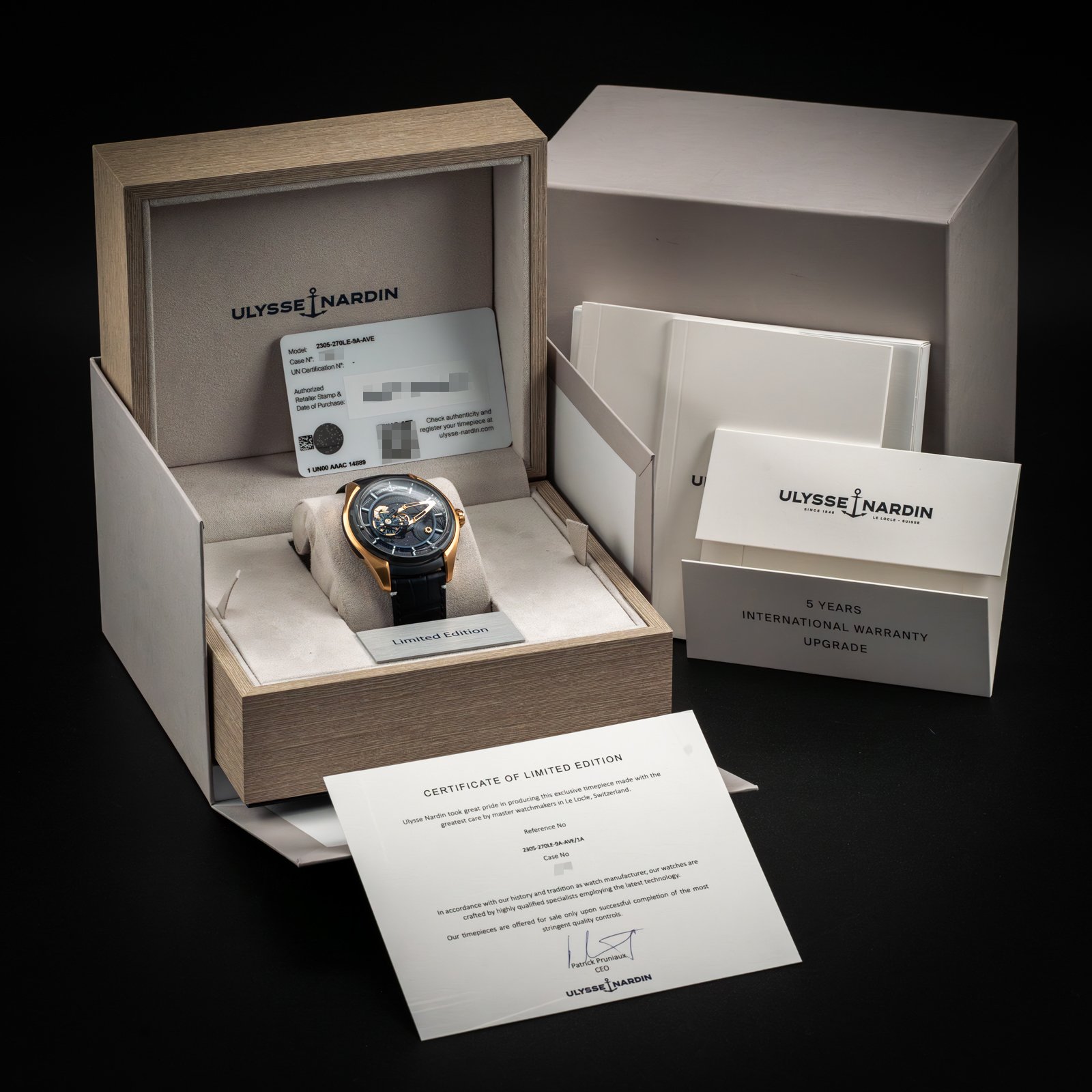 UlysseNardinFreakAdventurine.04.jpg
