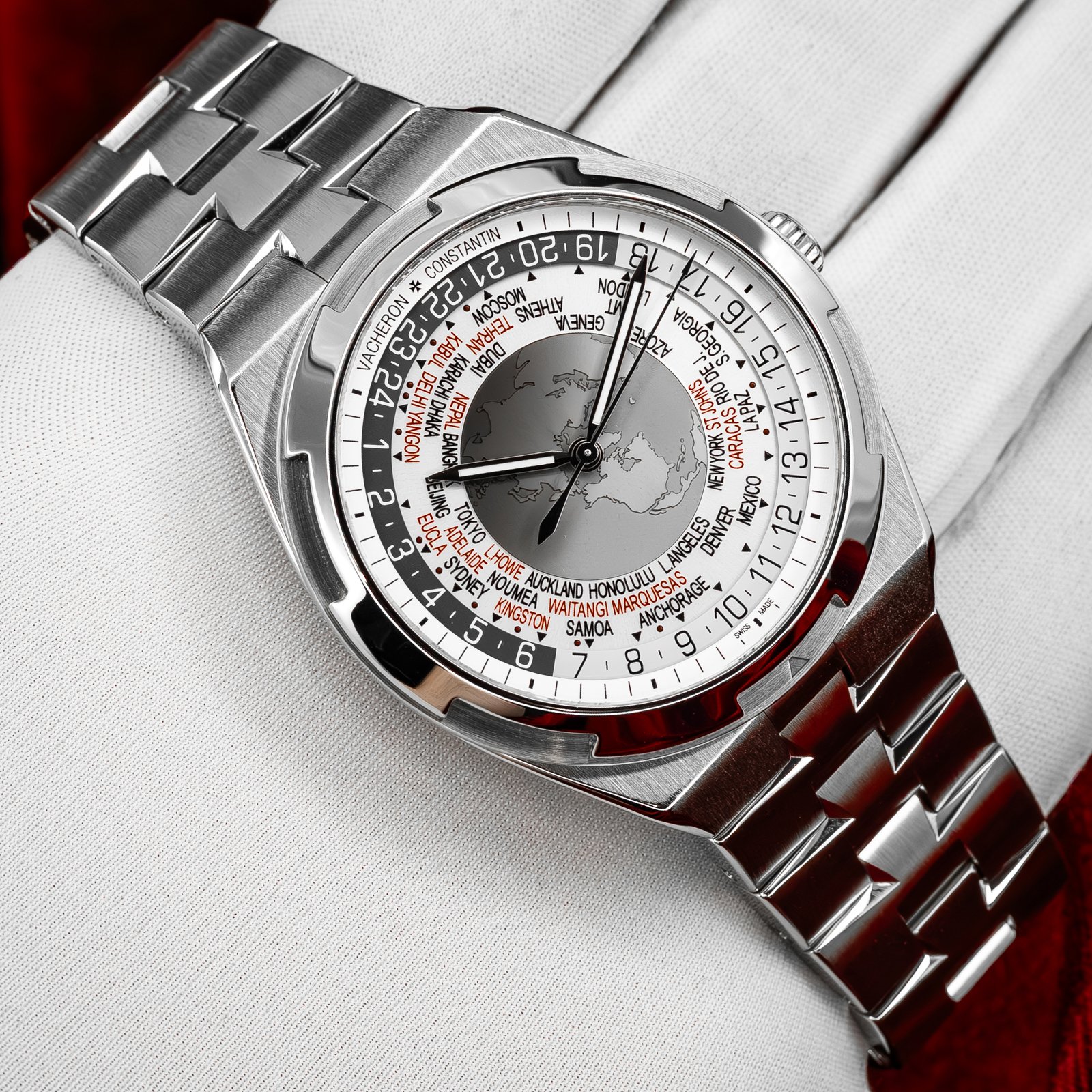 vacheron-constantin-overseas-world-time-7700v-the-stellaris-collection.13.jpg