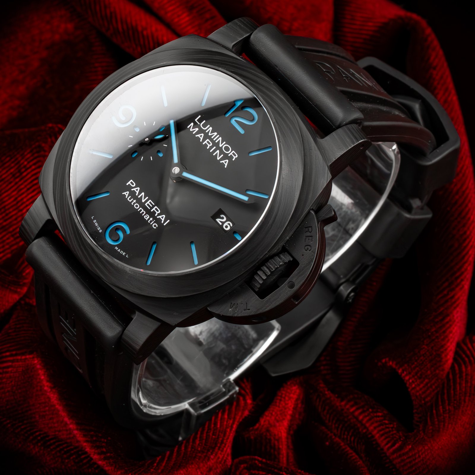 PaneraiLuminor1950CarbotechPAM01661.10.jpg