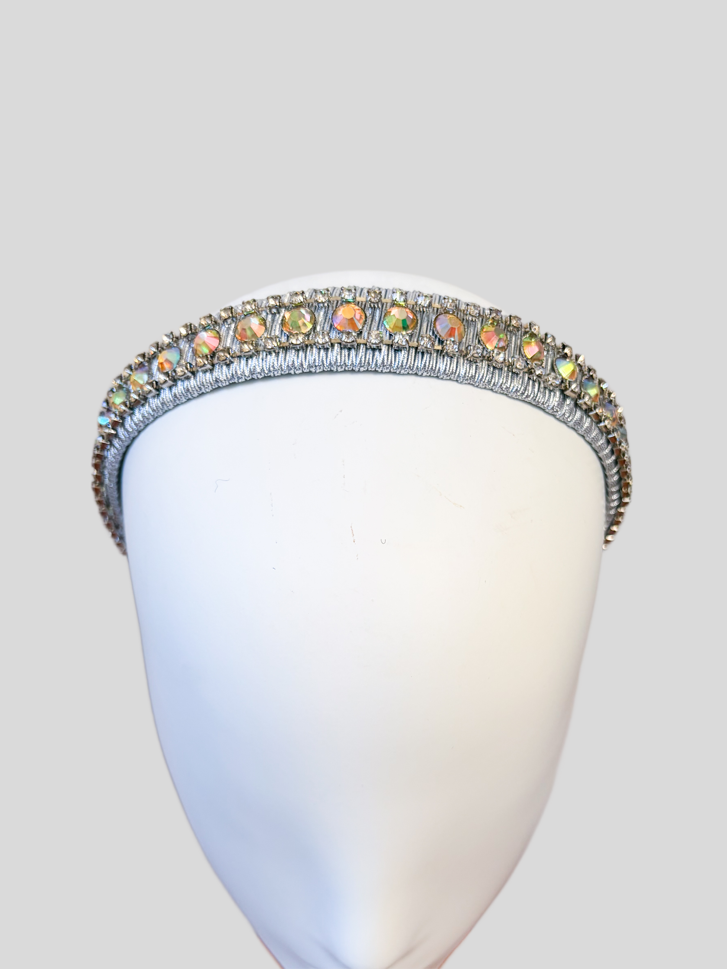 silver-crystal-headband-close-up-detail.jpg.png