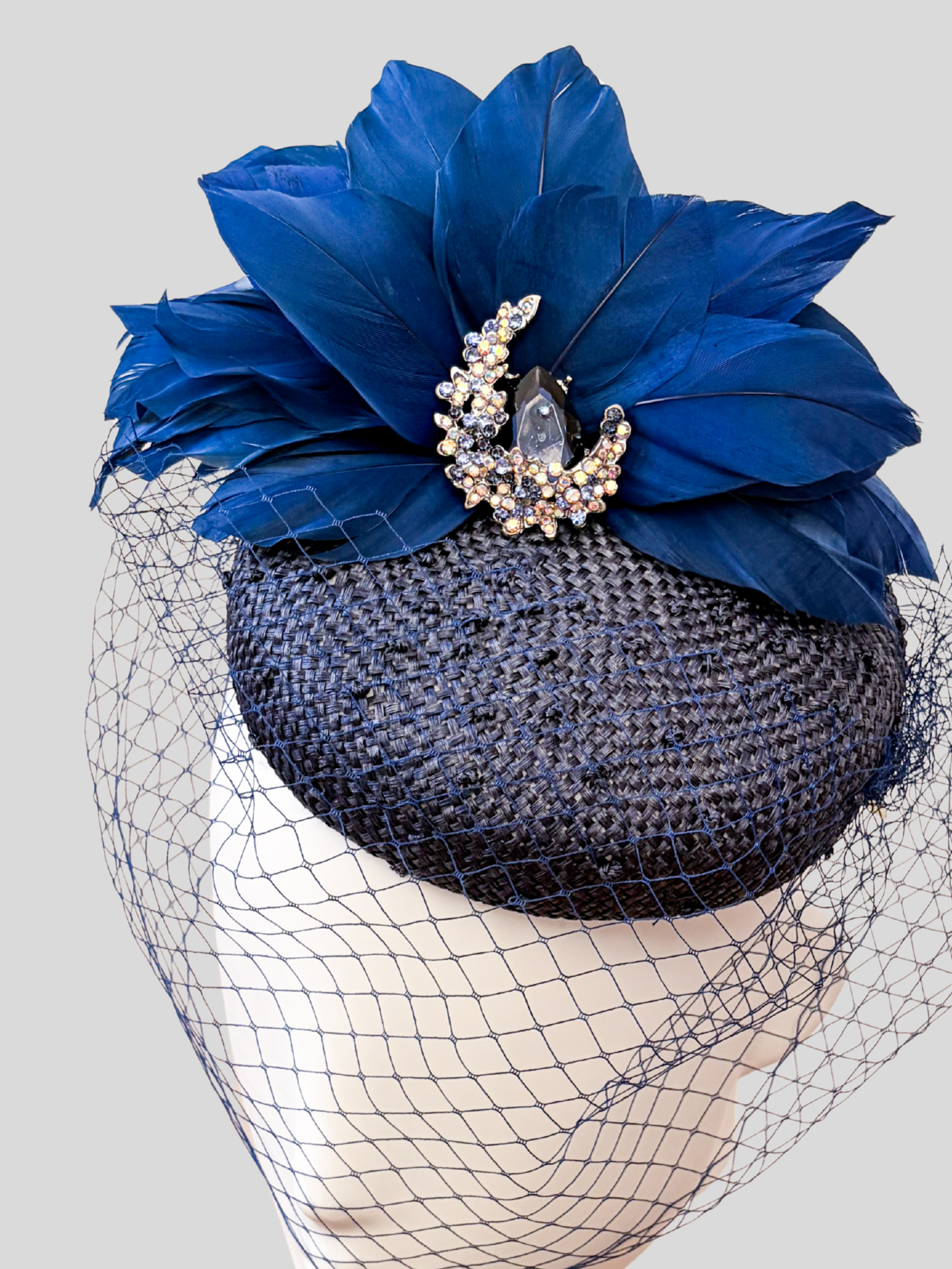 elena-emerald-velvet-crown-left-view.jpg (35).png
