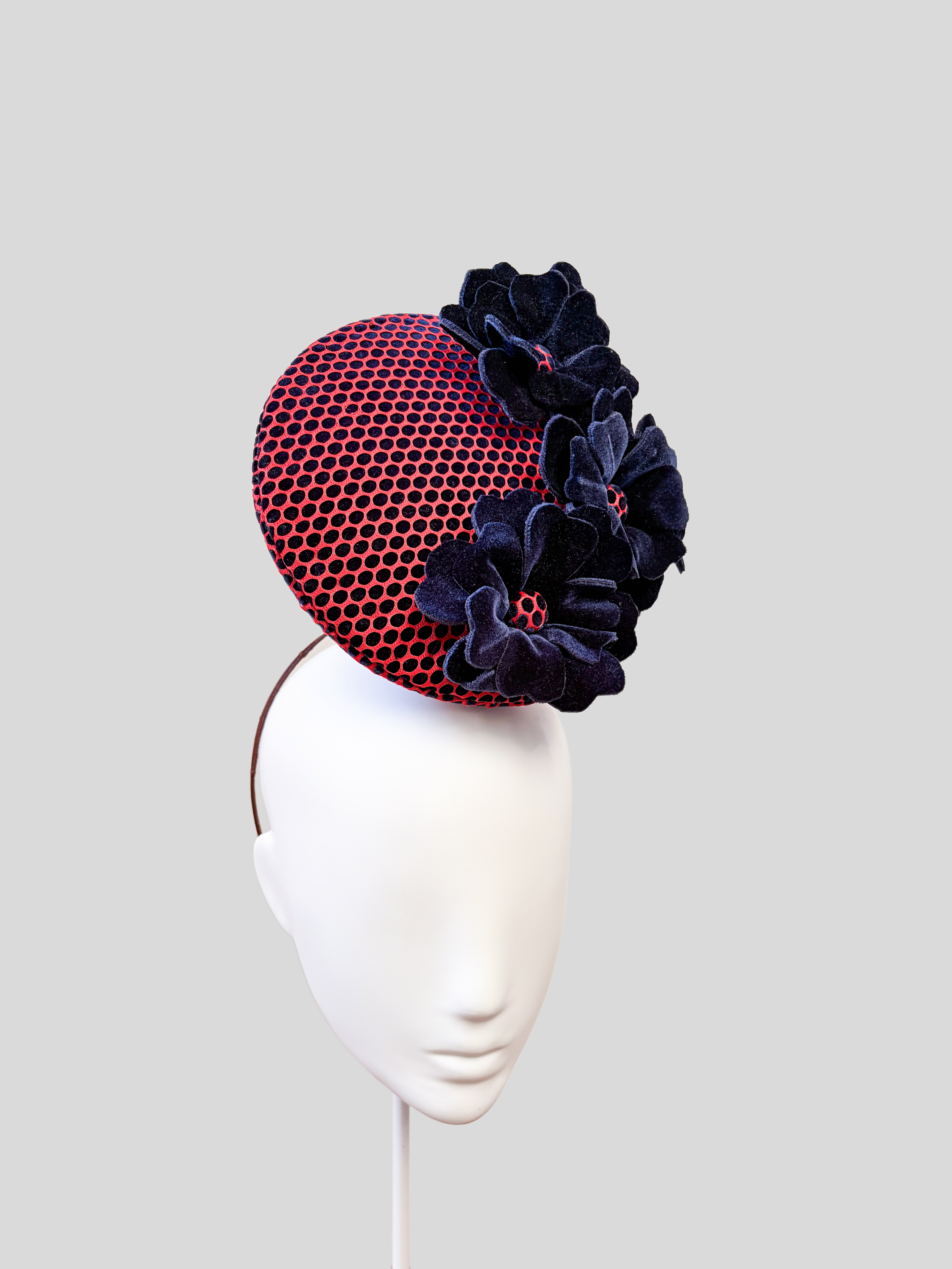 red-navy-floral-fascinator-womens-racewear-hat-left-view.jpg.png