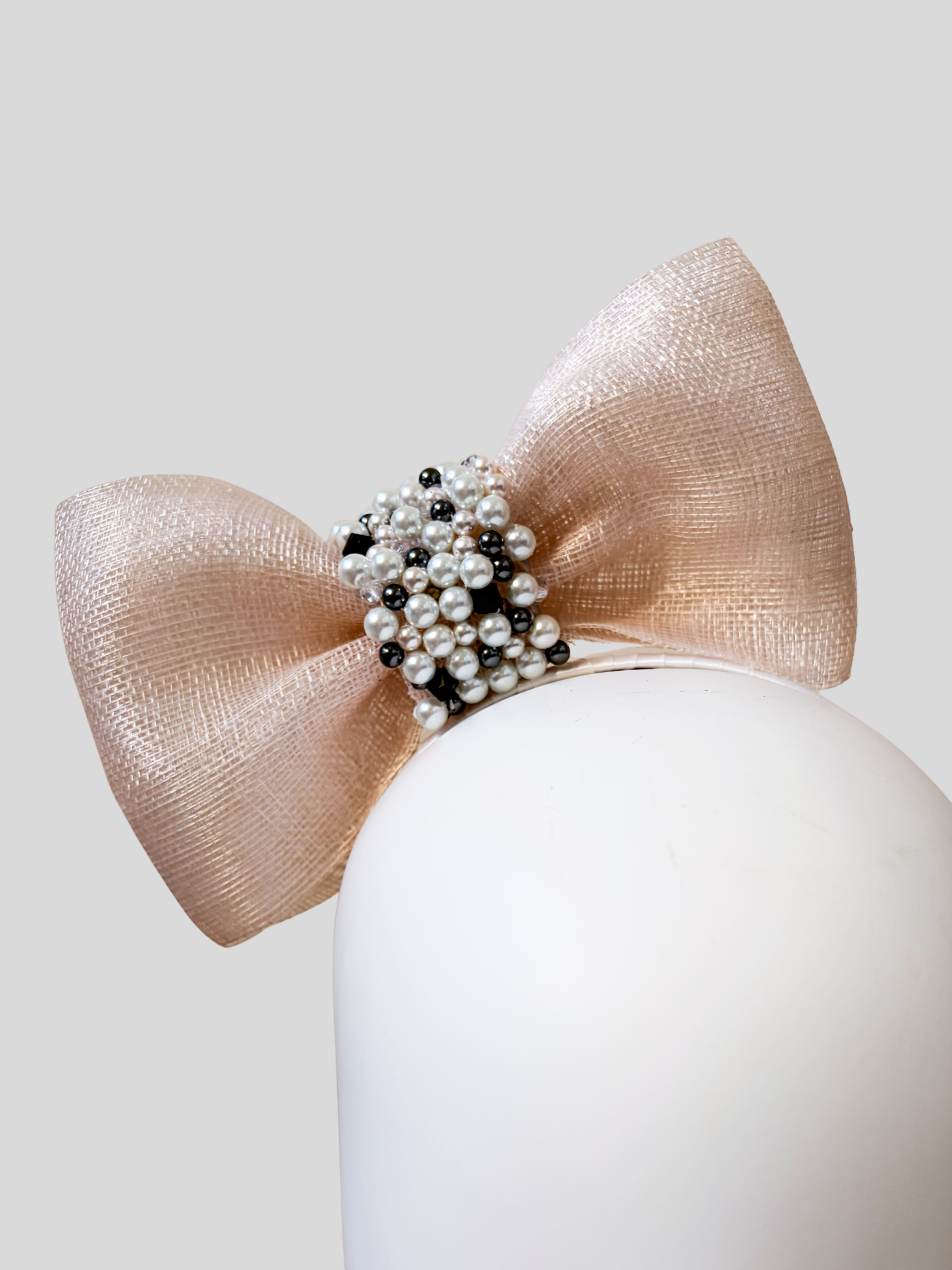 white-sinamay-headband-bow-swarovski-beads-close-up-view.jpg.png