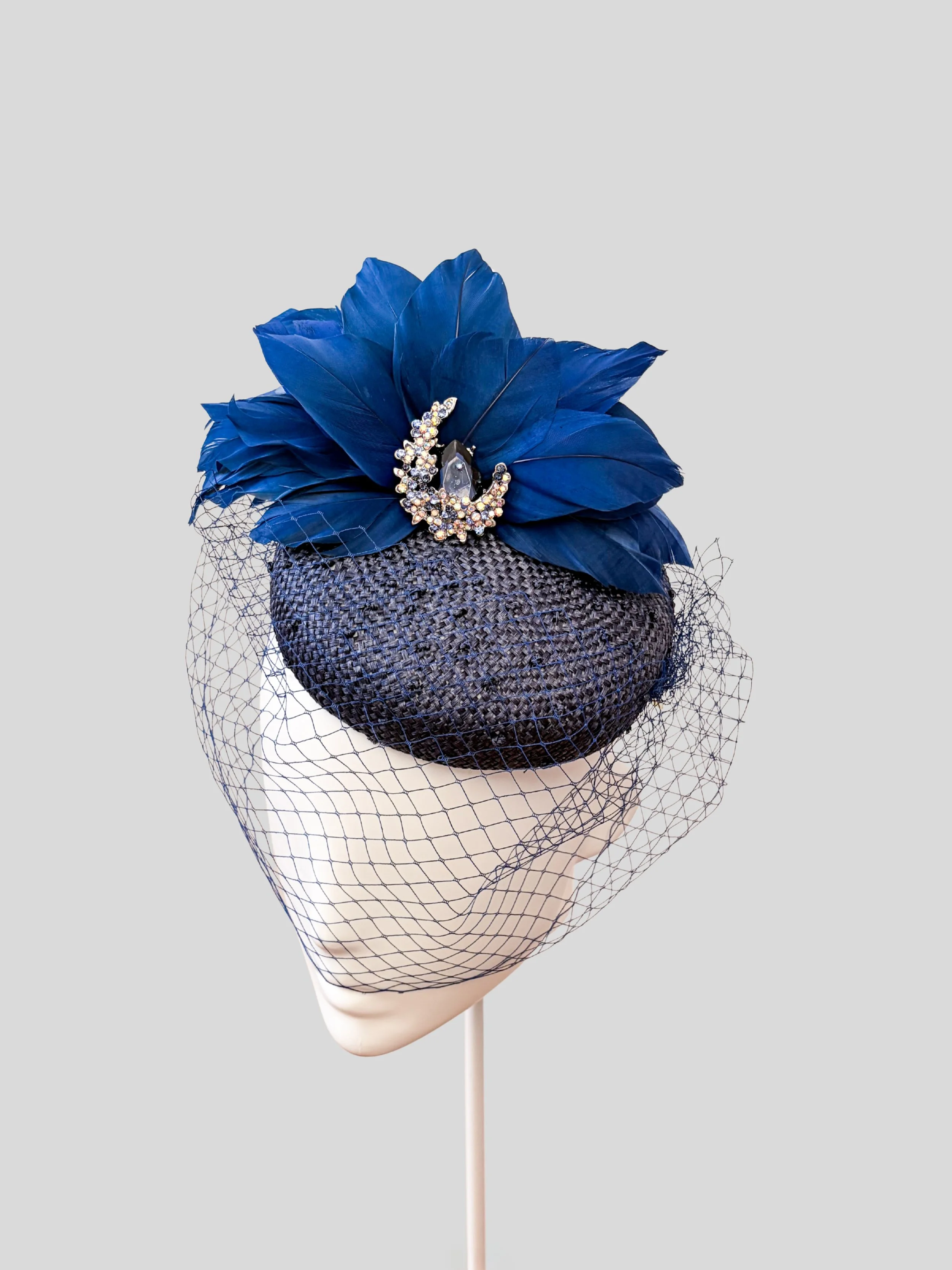 navy-feather-fascinator-right-view.jpg