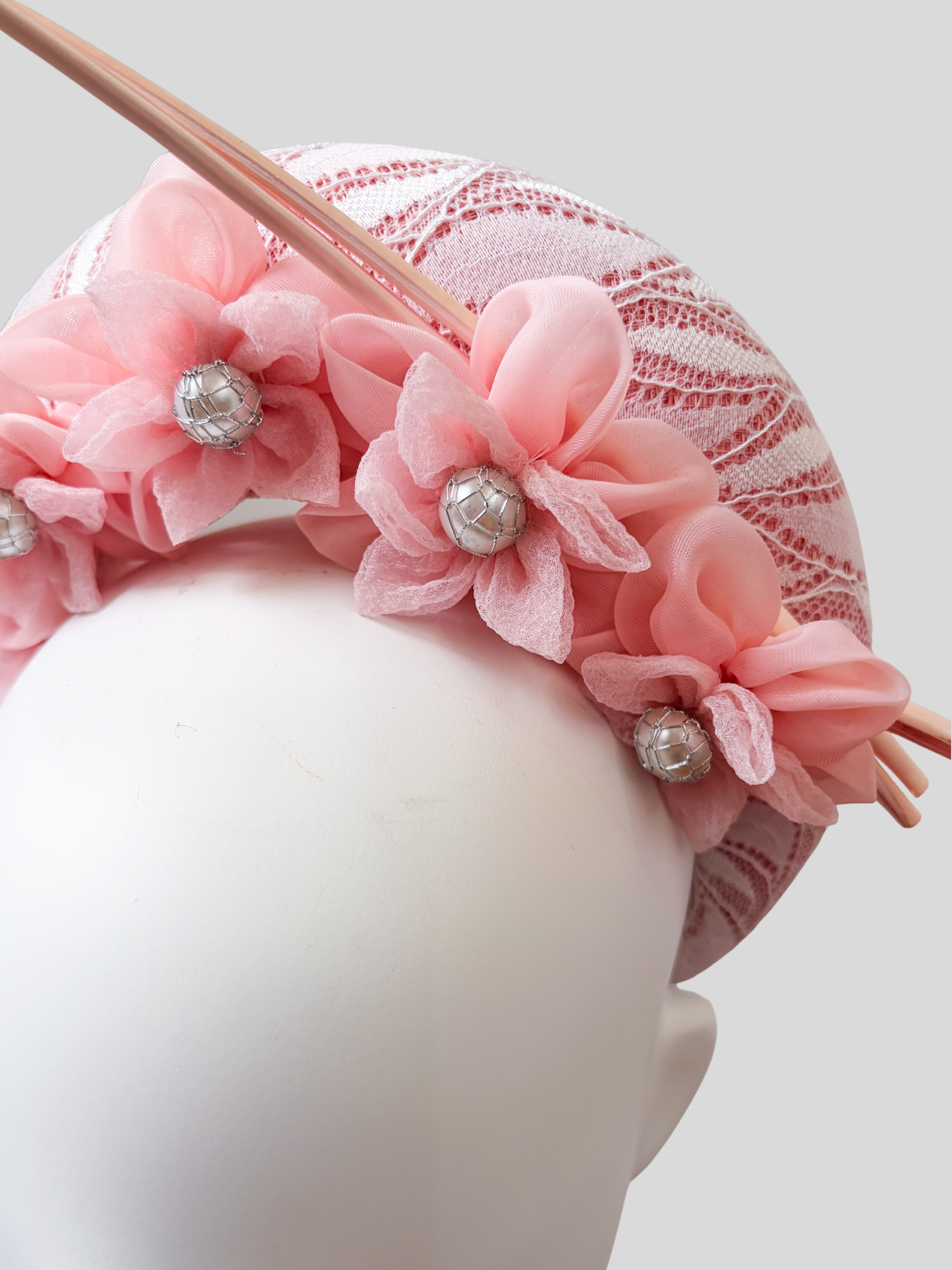 Pink-White-headband-Fascinator-lisette-close-up-view.png