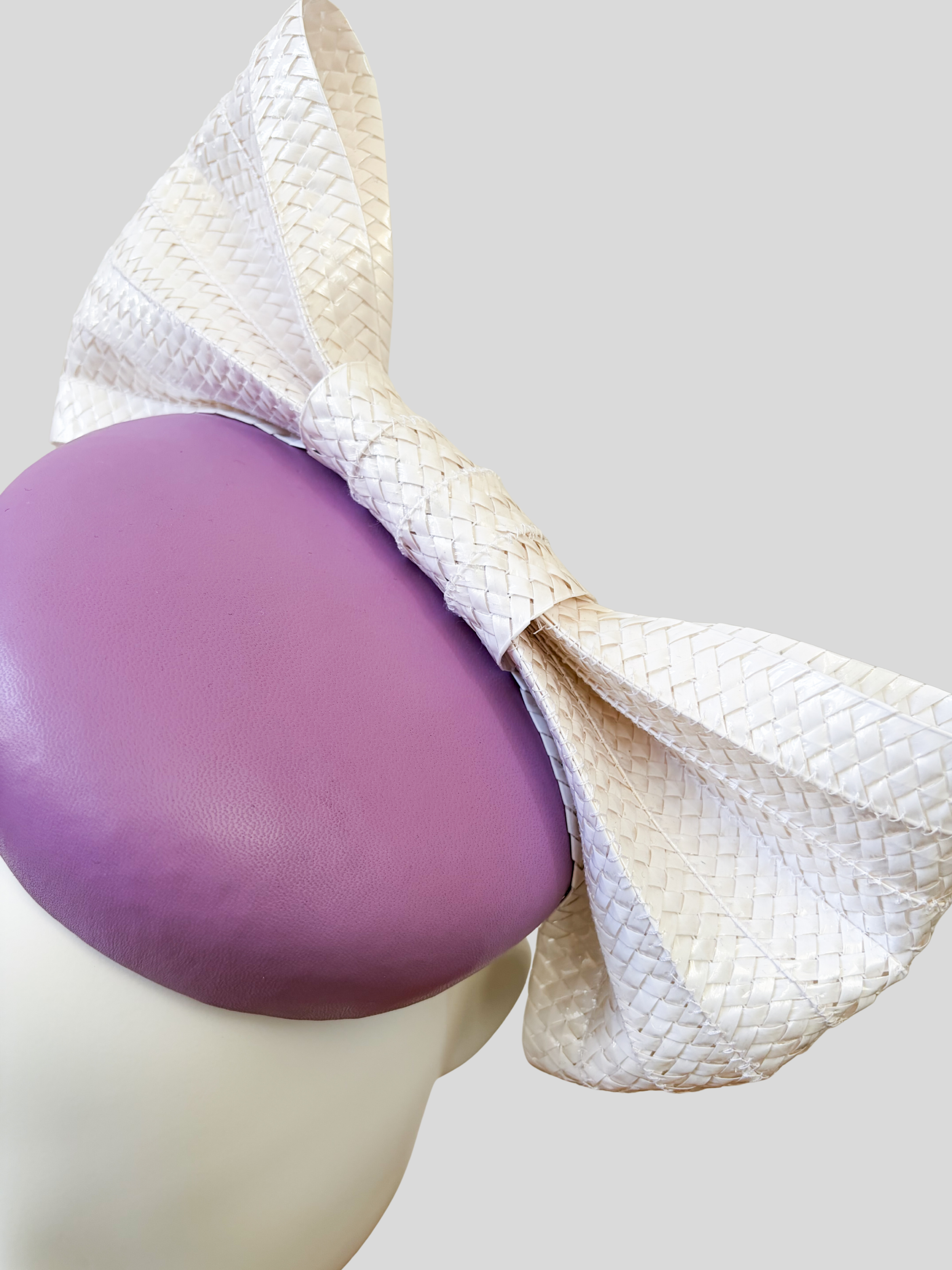 lilac-pillbox-fascinator-white-bow-racewear-headpiece-close-up-view.jpg.png