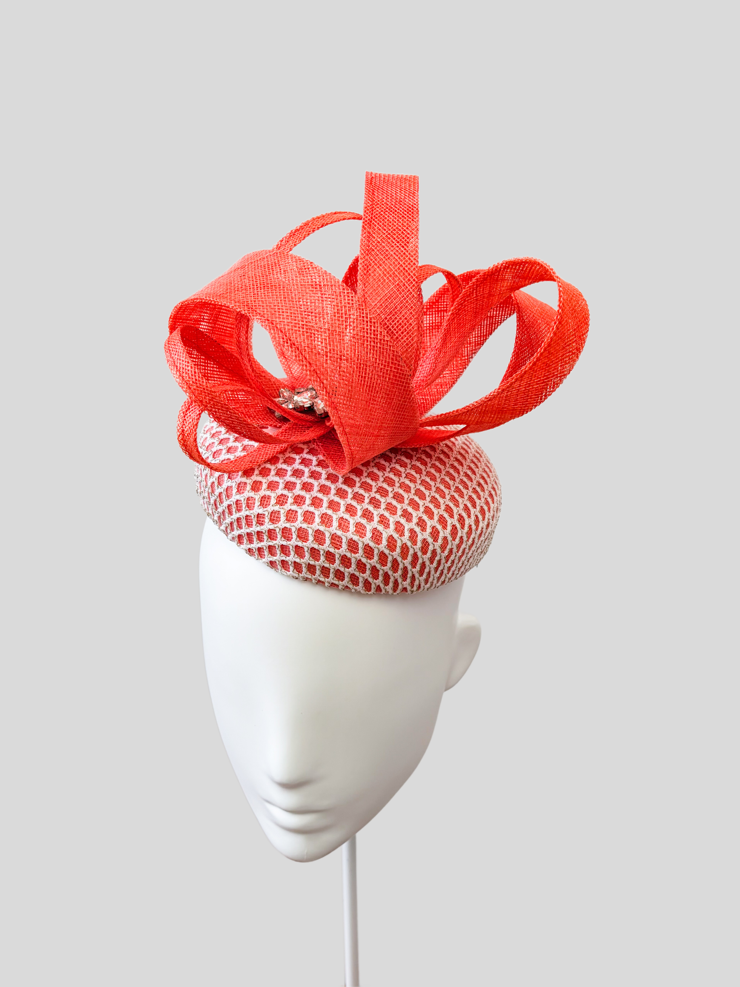 coral-sinamay-fascinator-front-view.jpg.png