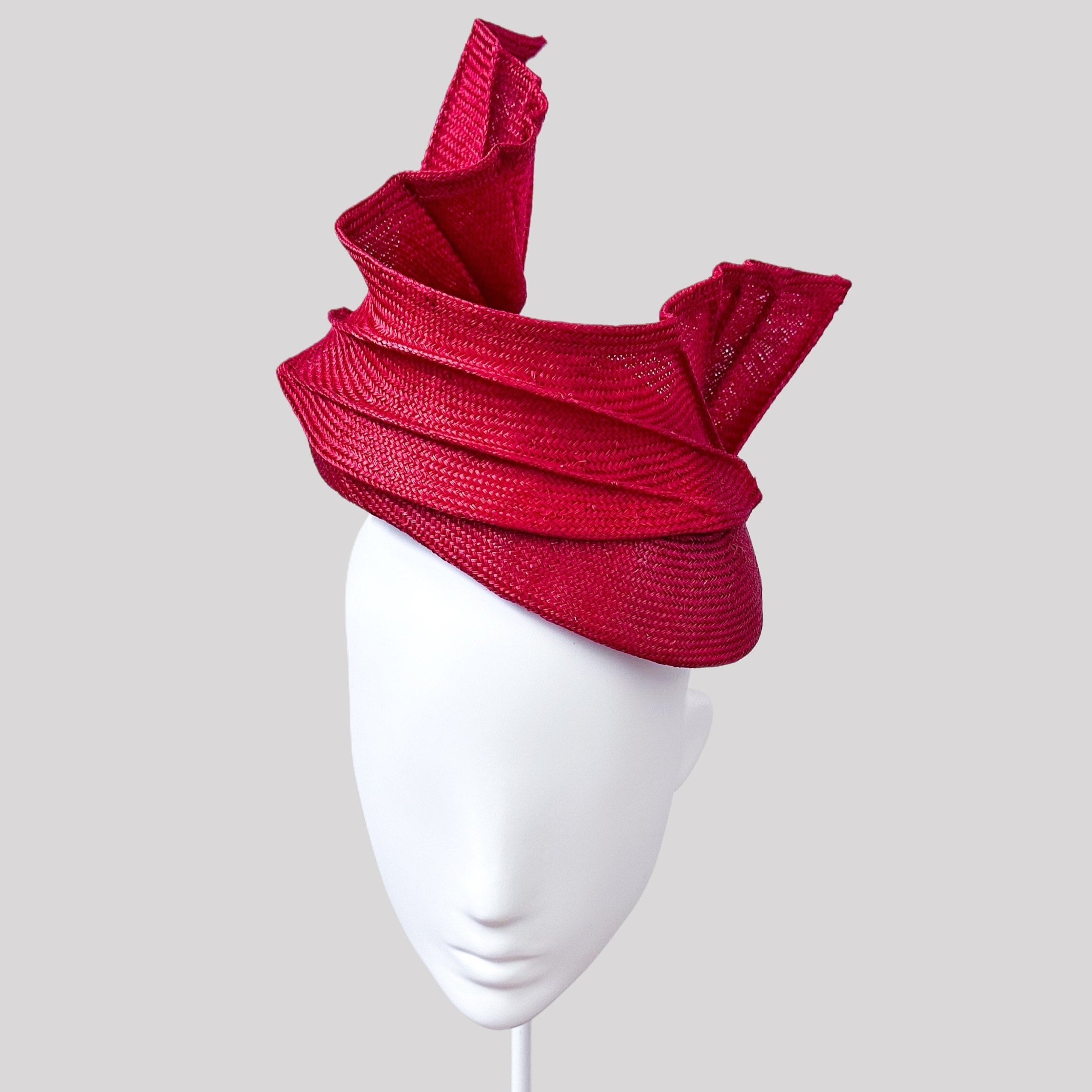 Red Pleated Parisial Face Hugger - Onde Rosse