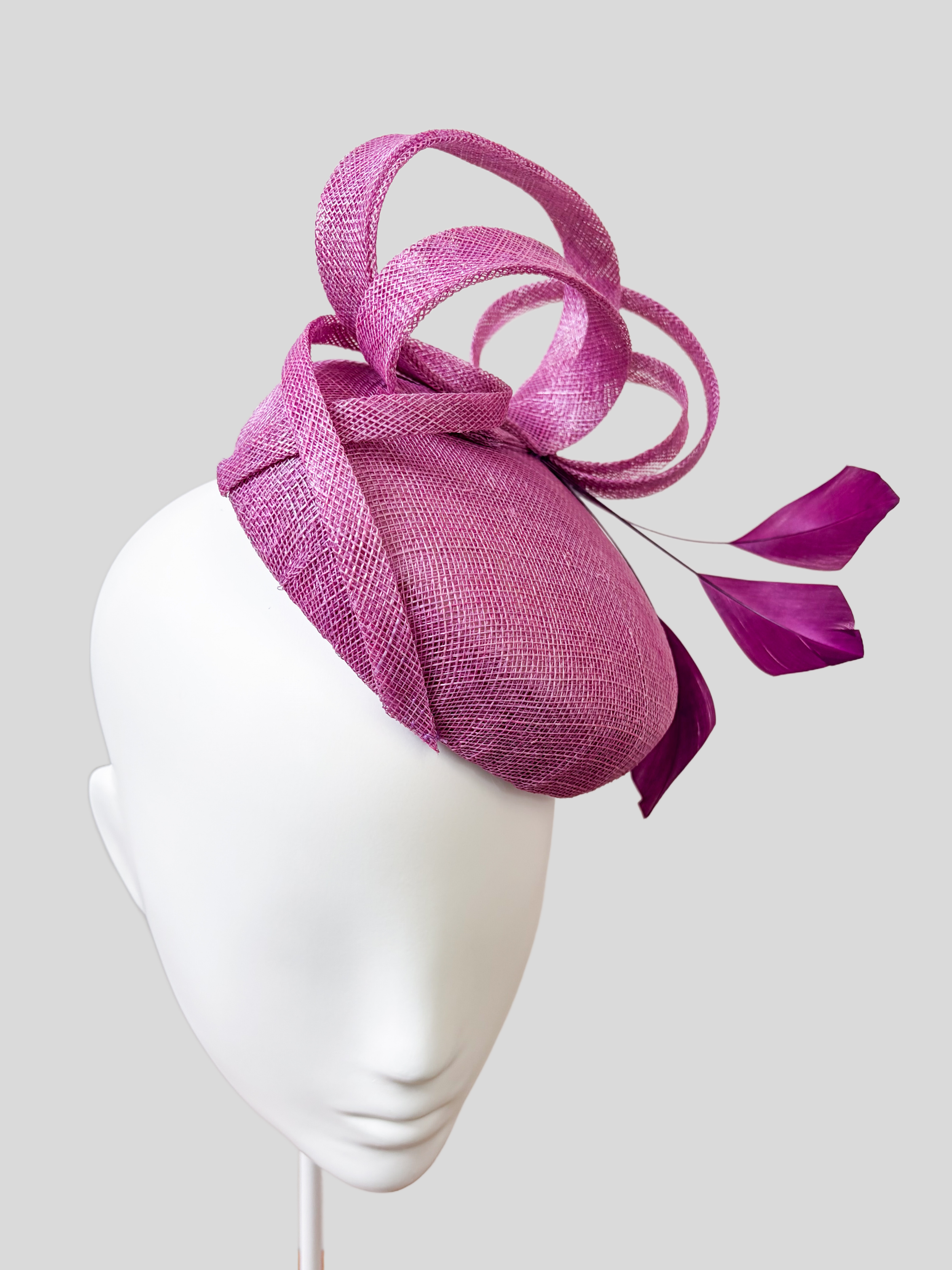 abril-sinamay-cocktail-hat-lilac-purple-left-view.png