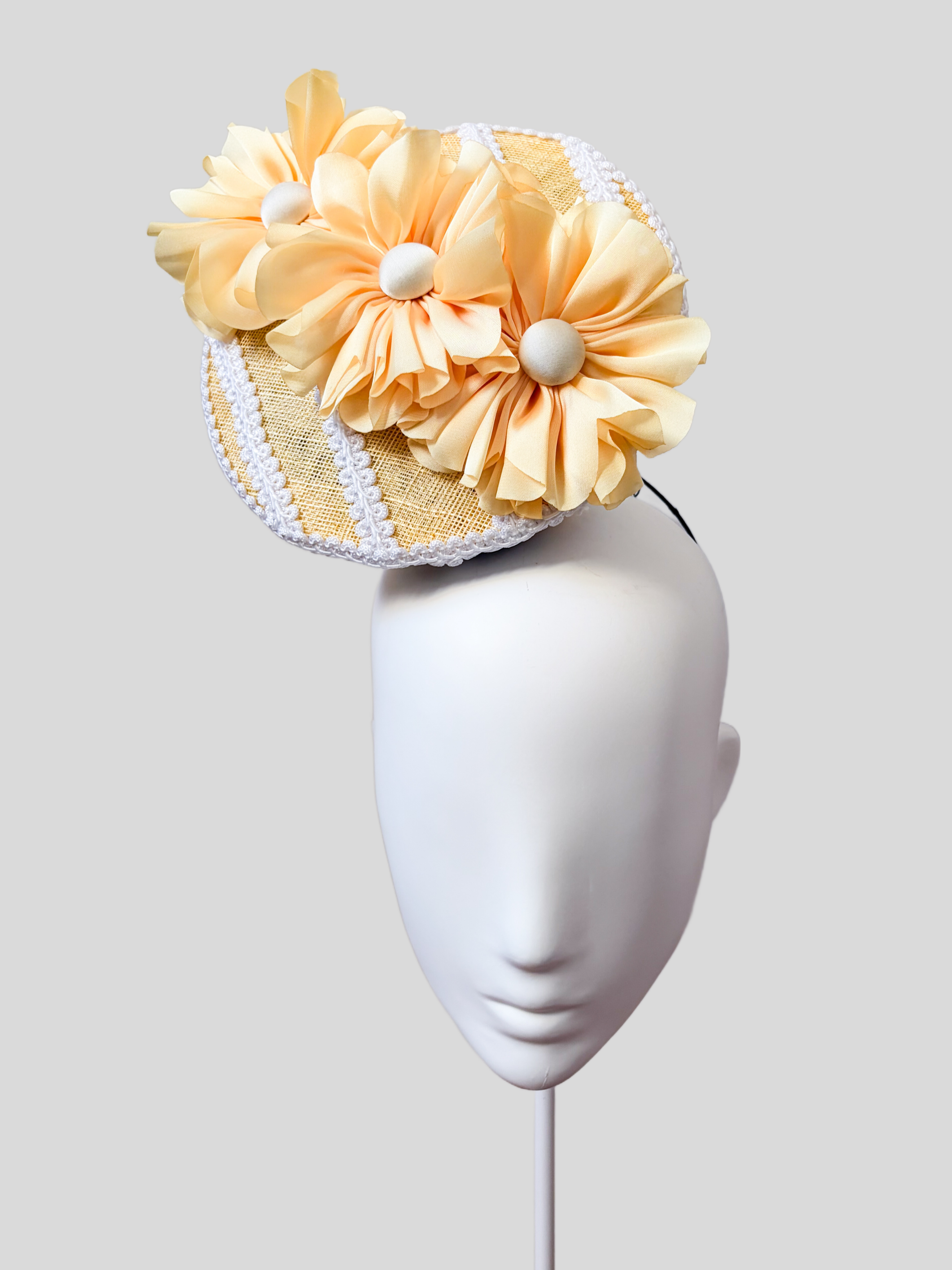sofia-floral-percher-headpiece-yellow-white-silver-front-view.jpg+%281%29.png