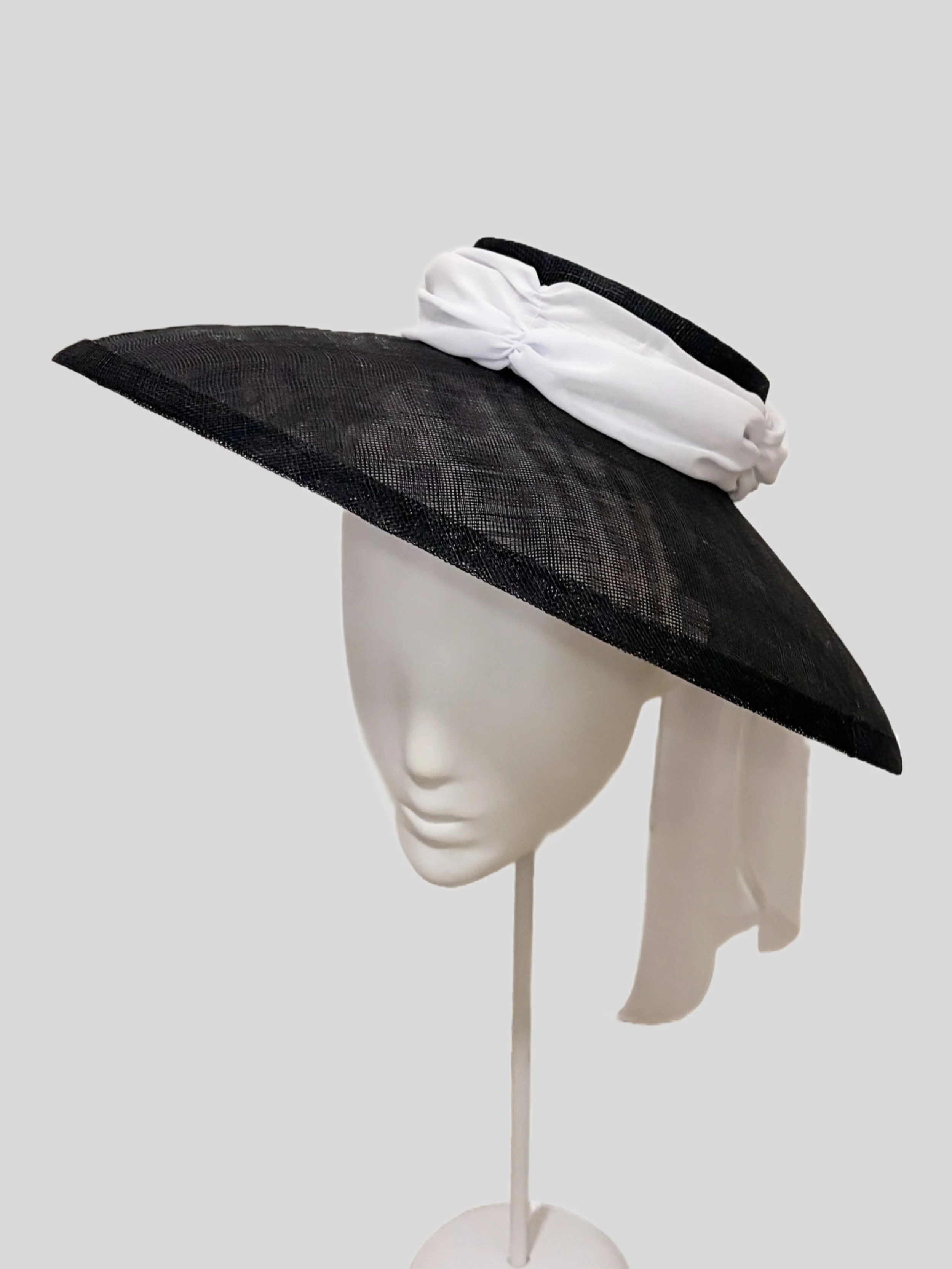 monroe-noir-black-sinamay-brimmed-hat-right.jpg