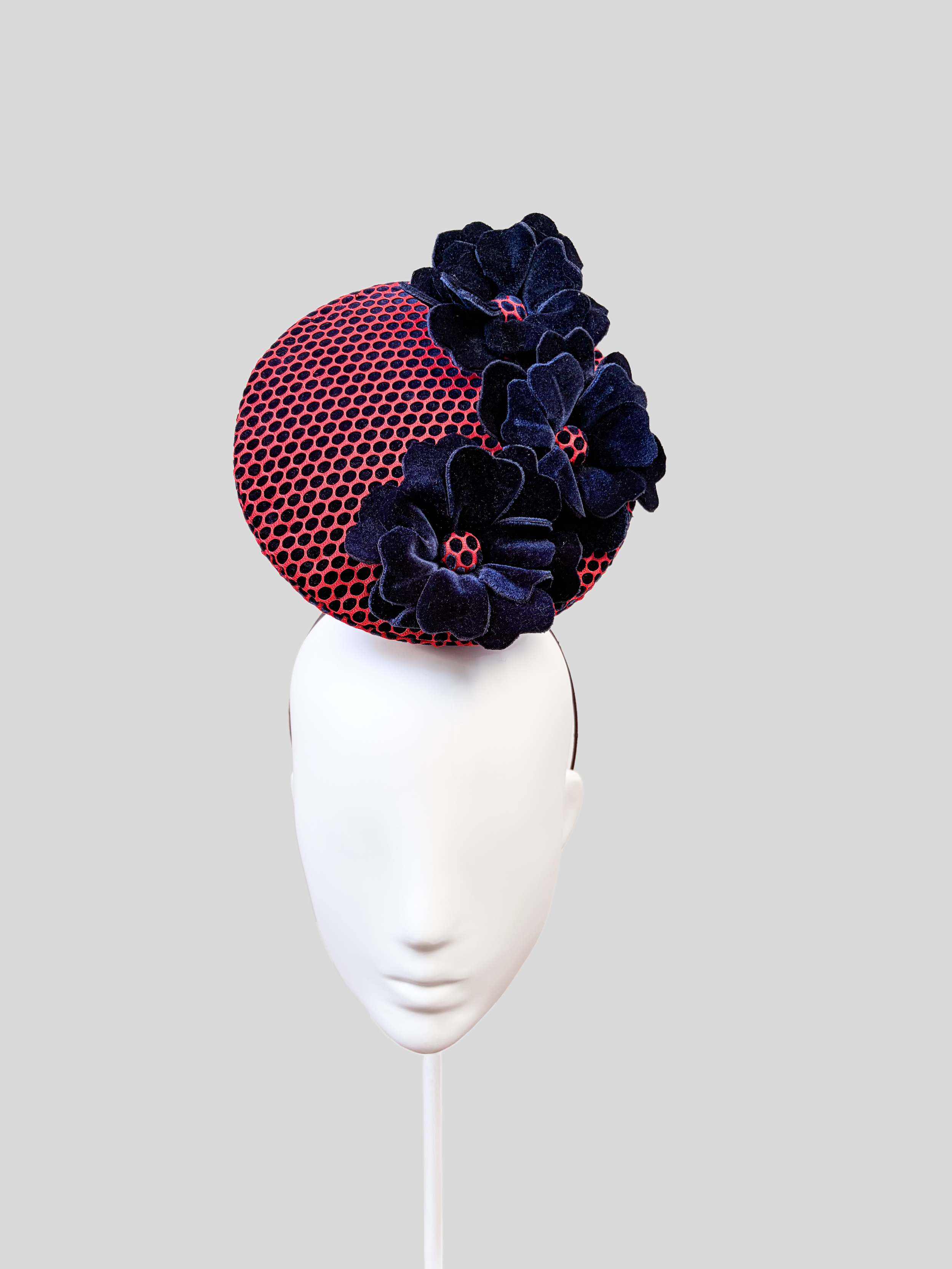 red-navy-floral-fascinator-womens-racewear-hat-front.jpg.png