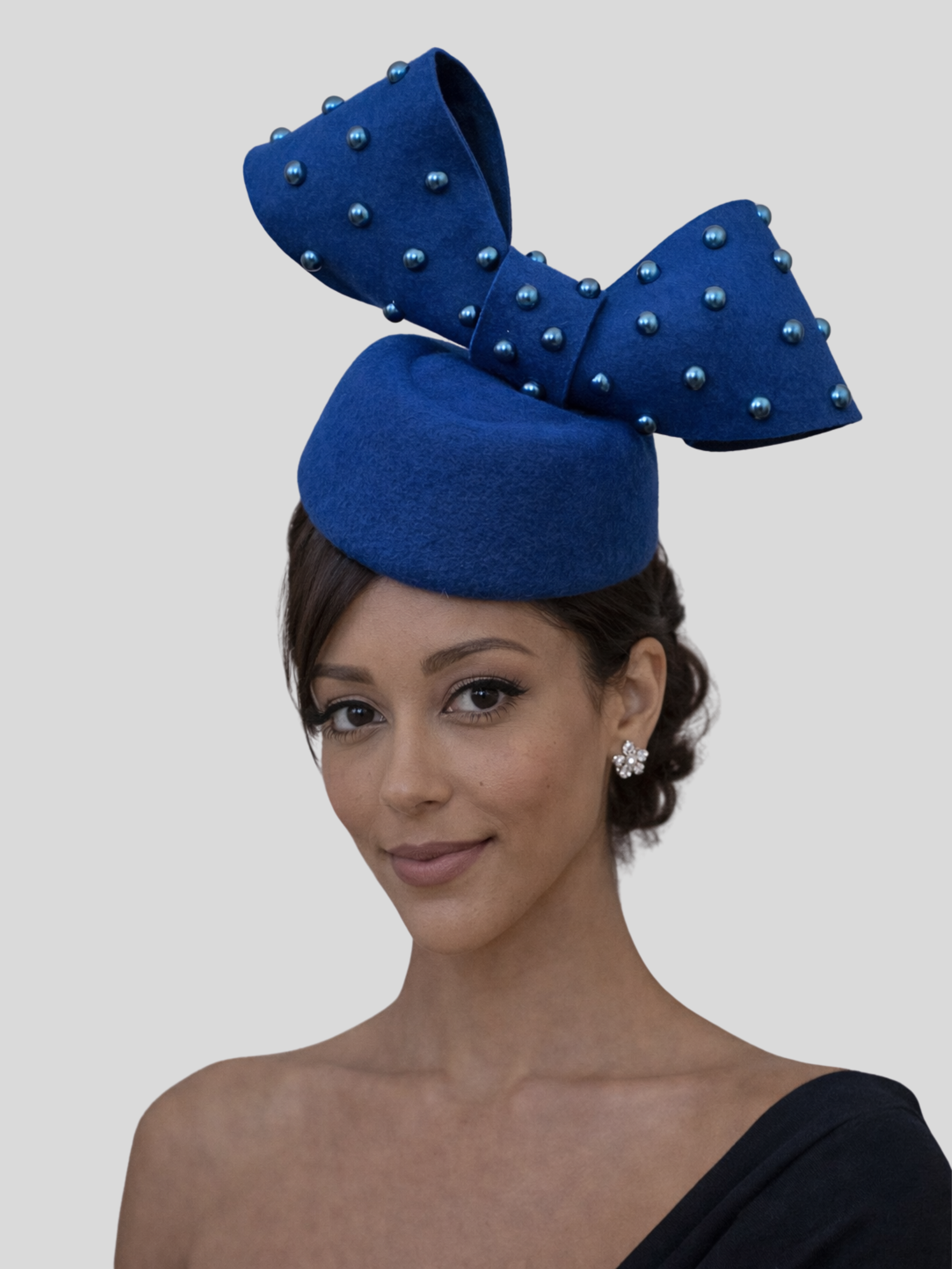 royal-blue-bow-fascinator-beaded-womens-racewear-hat-model.jpg (1).png