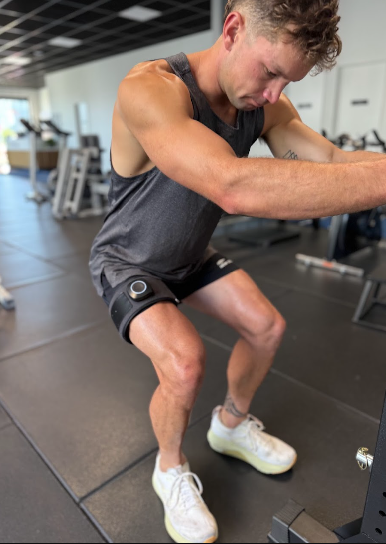 SAGA wireless blood flow restriction cuffs for hire — self-calibrating BFR training cuffs delivered to your door in NZ