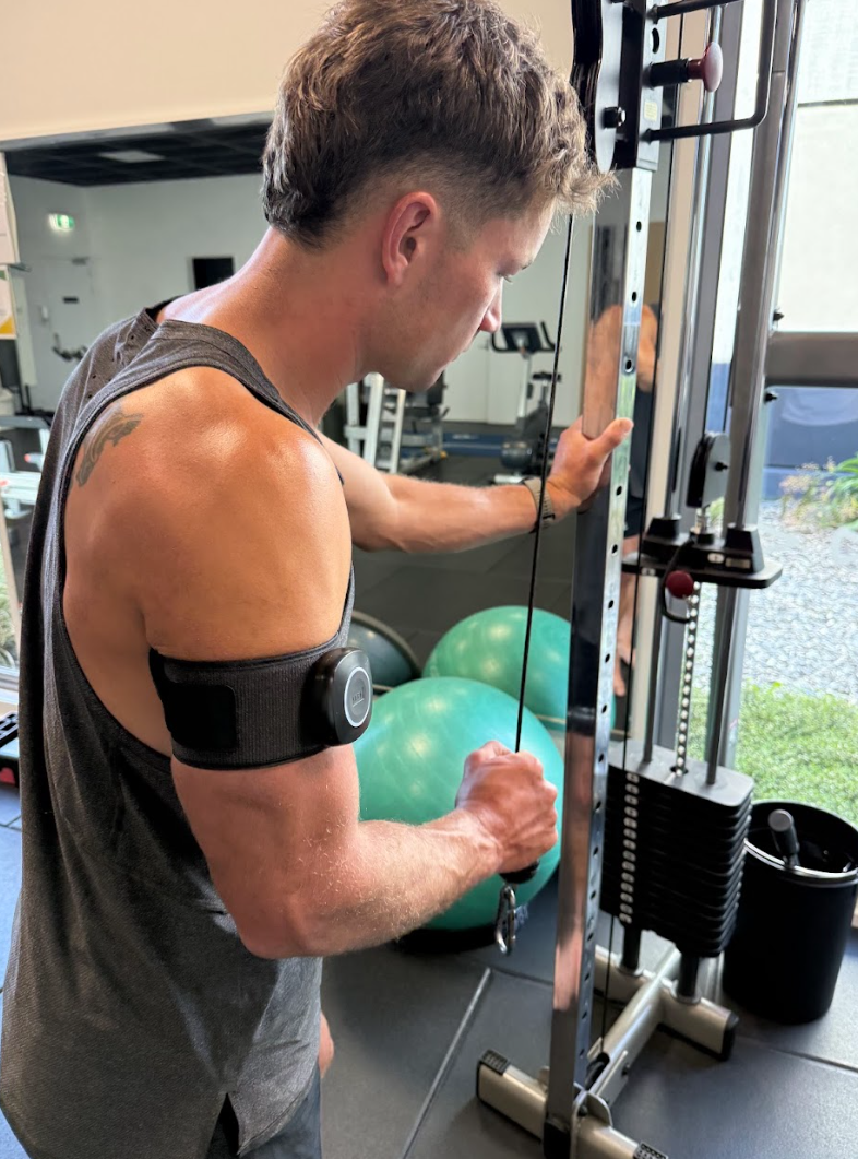 SAGA wireless blood flow restriction cuffs for hire — self-calibrating BFR training cuffs delivered to your door in NZ