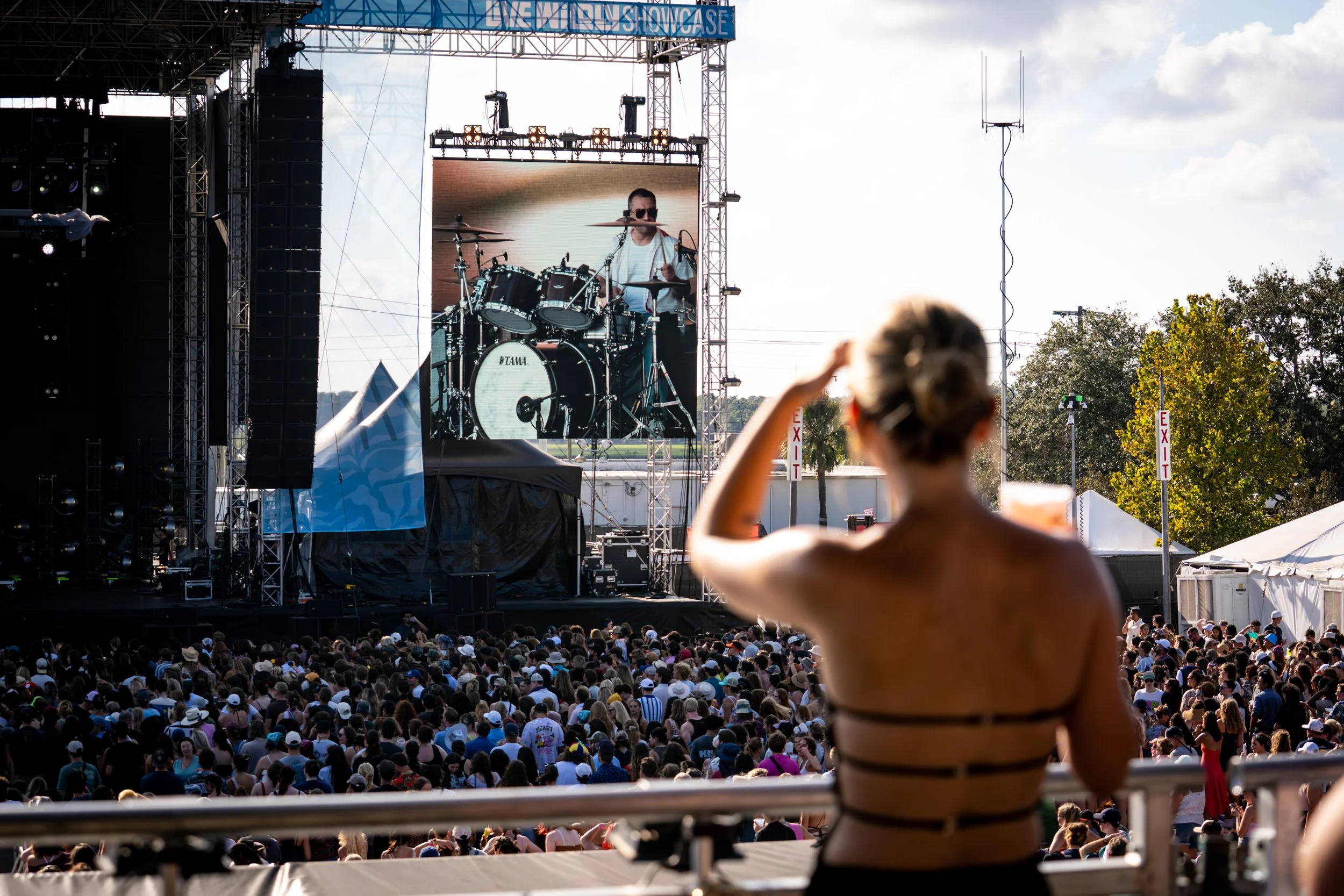 Crowd - Sing Out Loud © Alycia Pollock-06.jpg