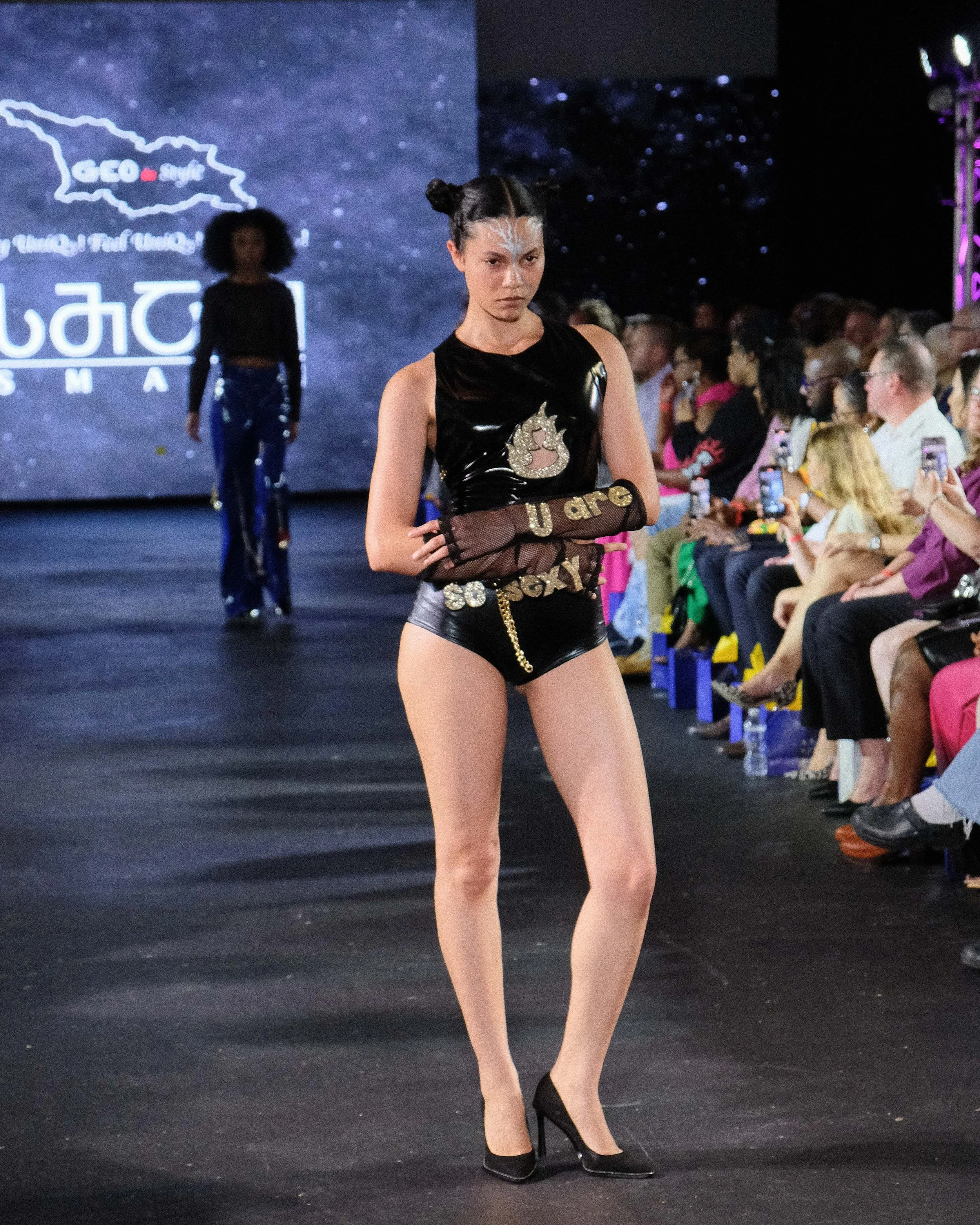 Runway_Web_10.jpg